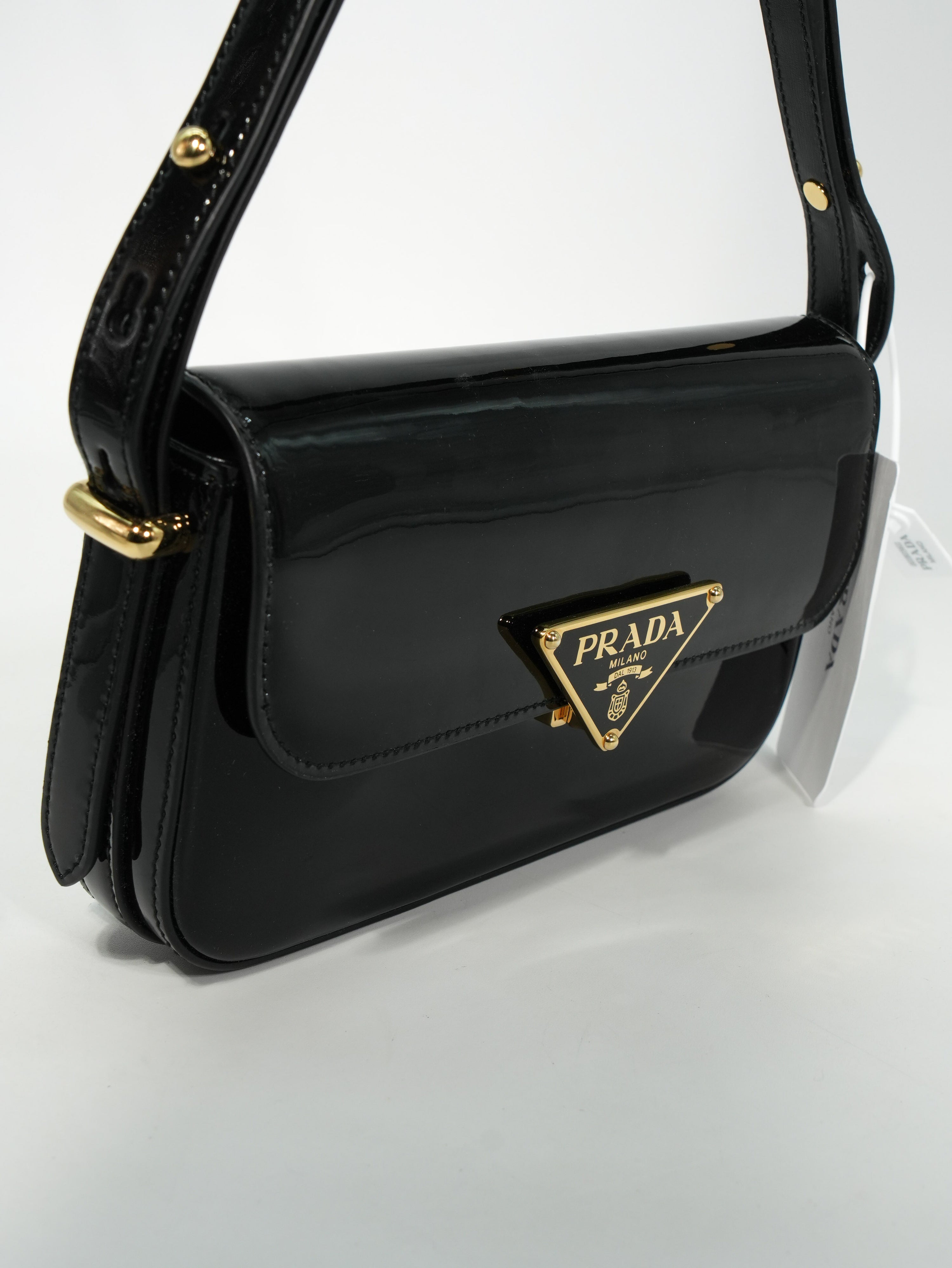 Prada Emblème Small Vernice