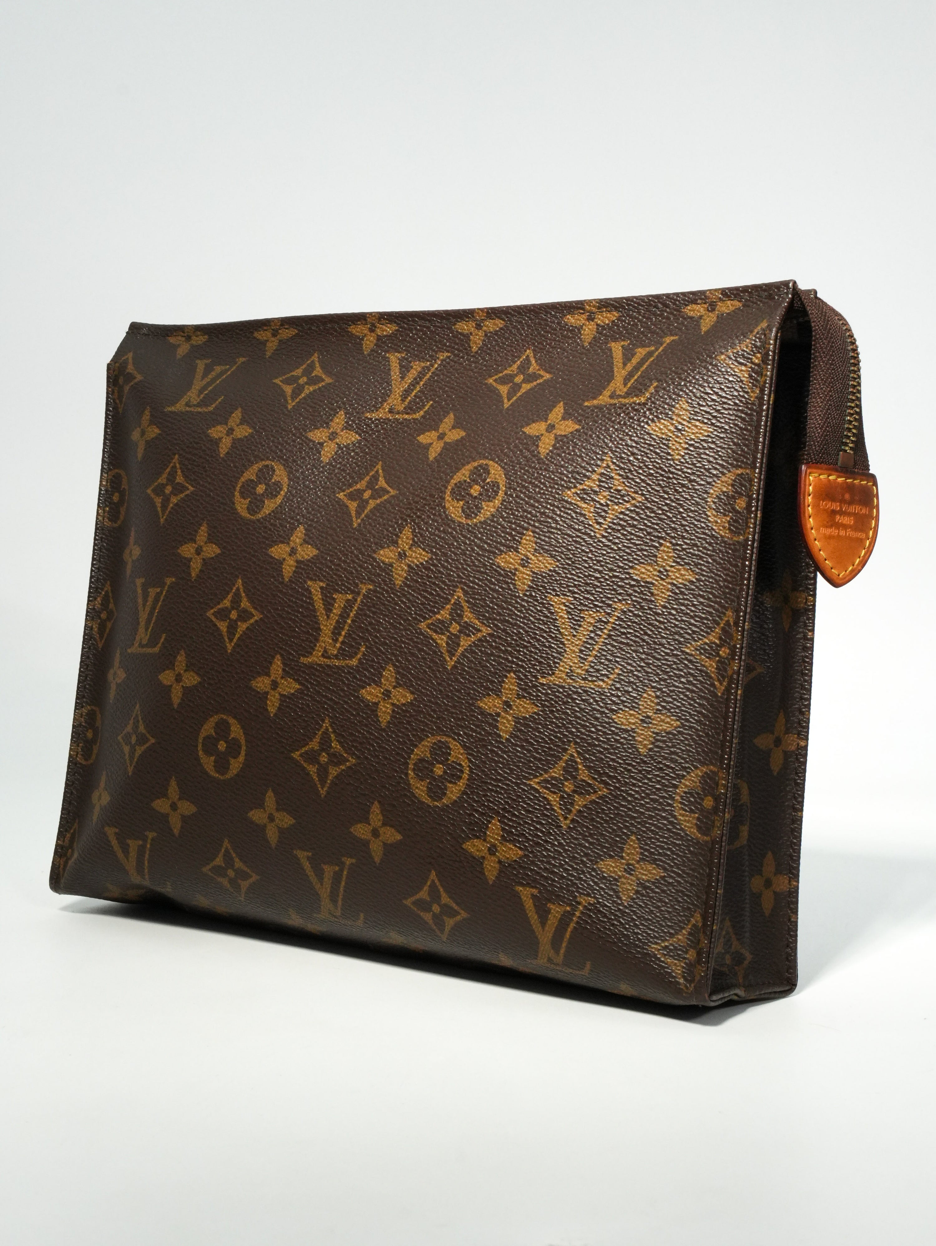 Louis Vuitton Pochette Toilette Monogram