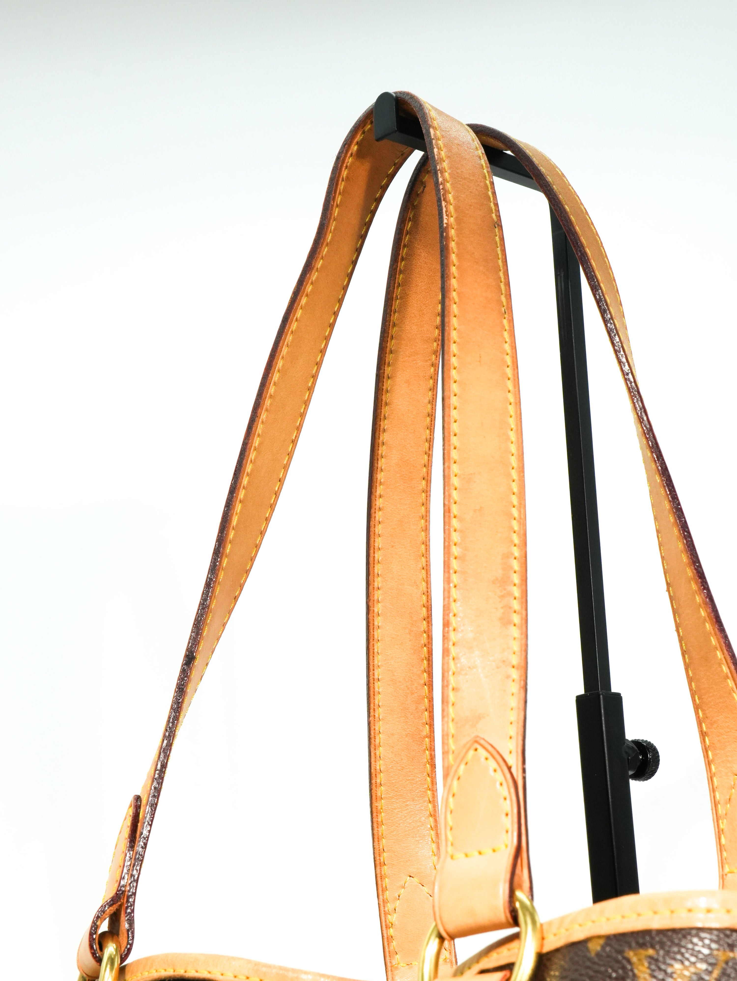 Louis Vuitton Batignles Monogram