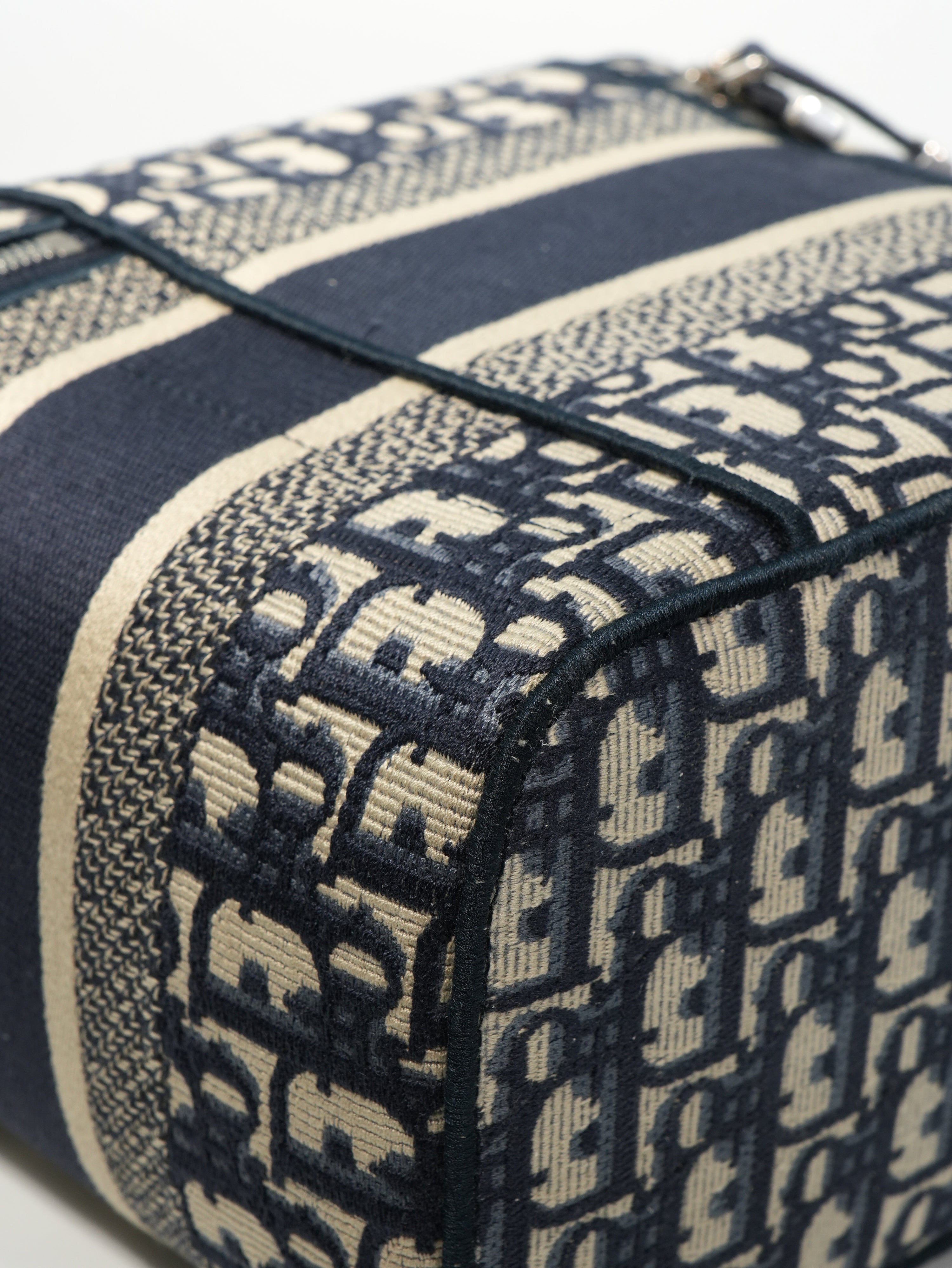 Dior Vanity DiorTravel Jacquard Oblique