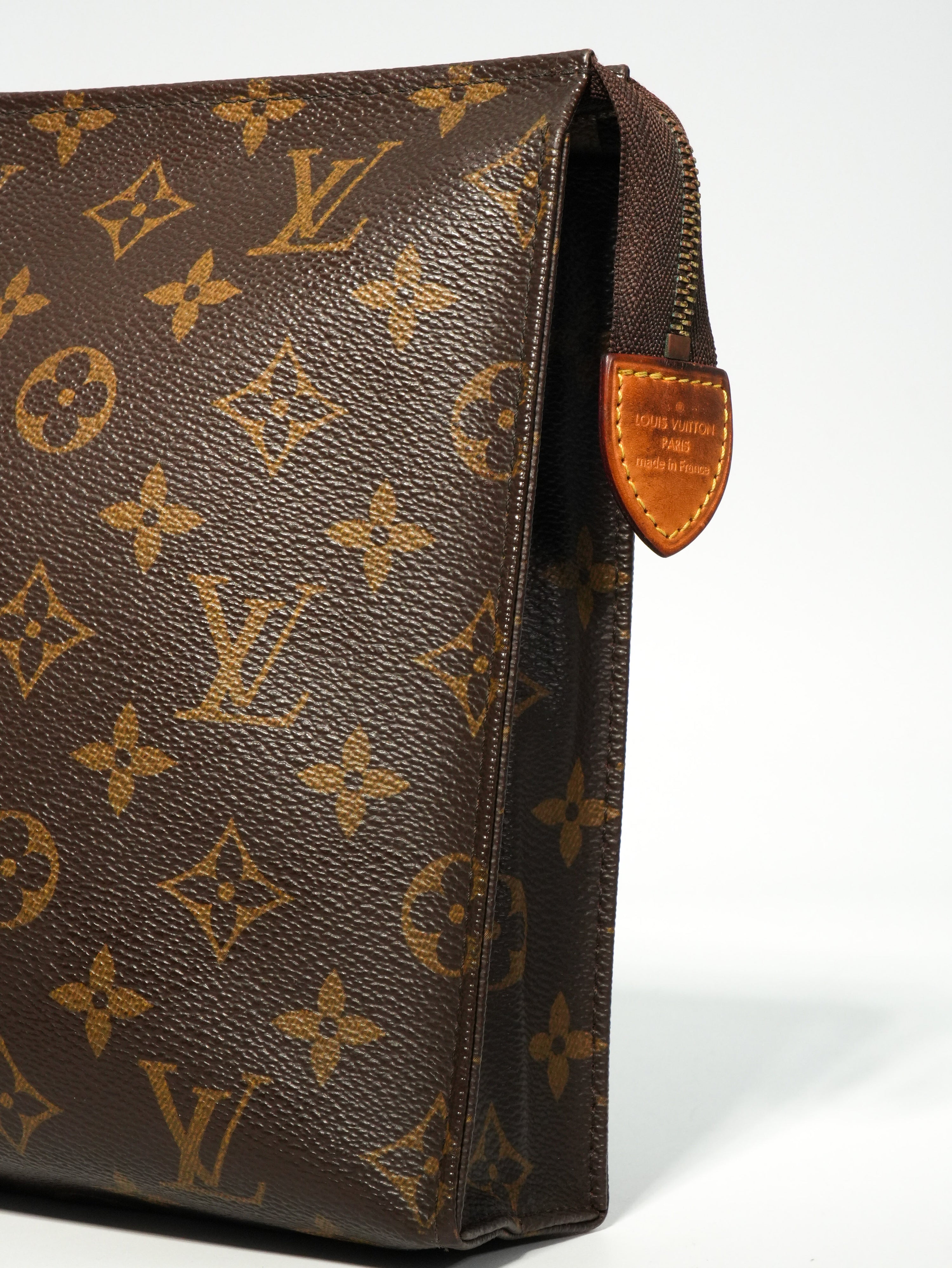 Louis Vuitton Pochette Toilette Monogram