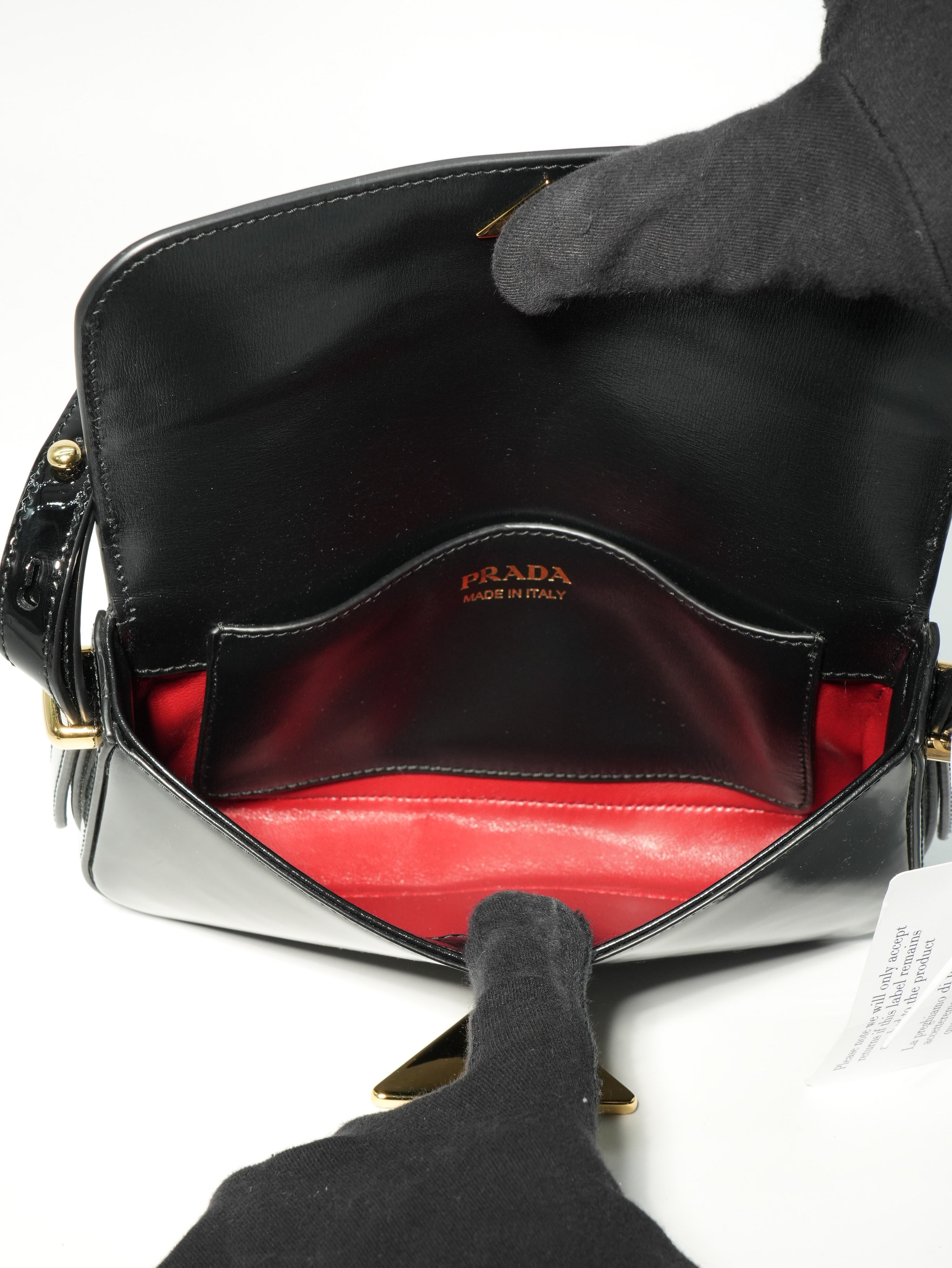 Prada Emblème Small Vernice