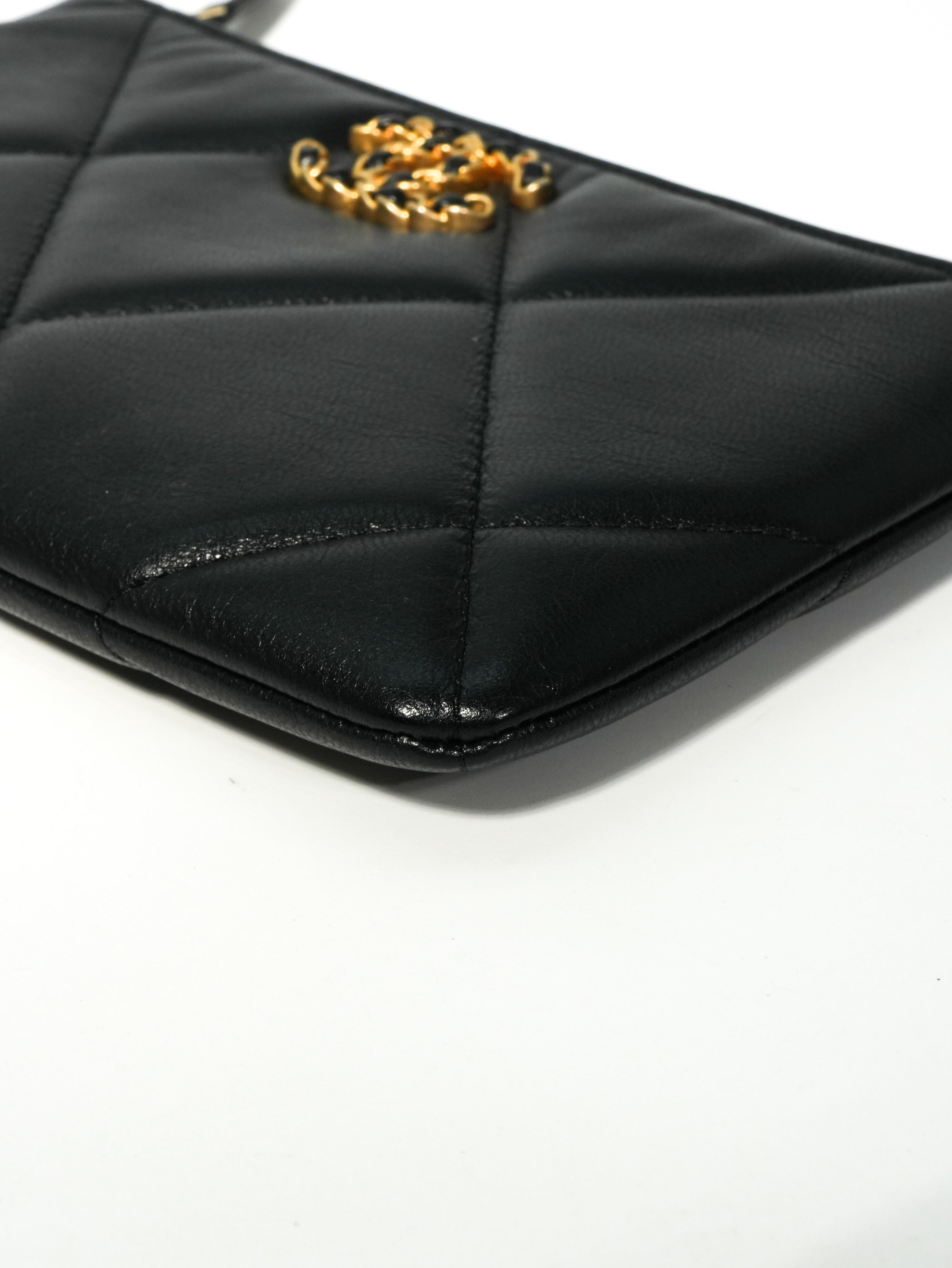 Chanel 19 Mini Pochette Agnello