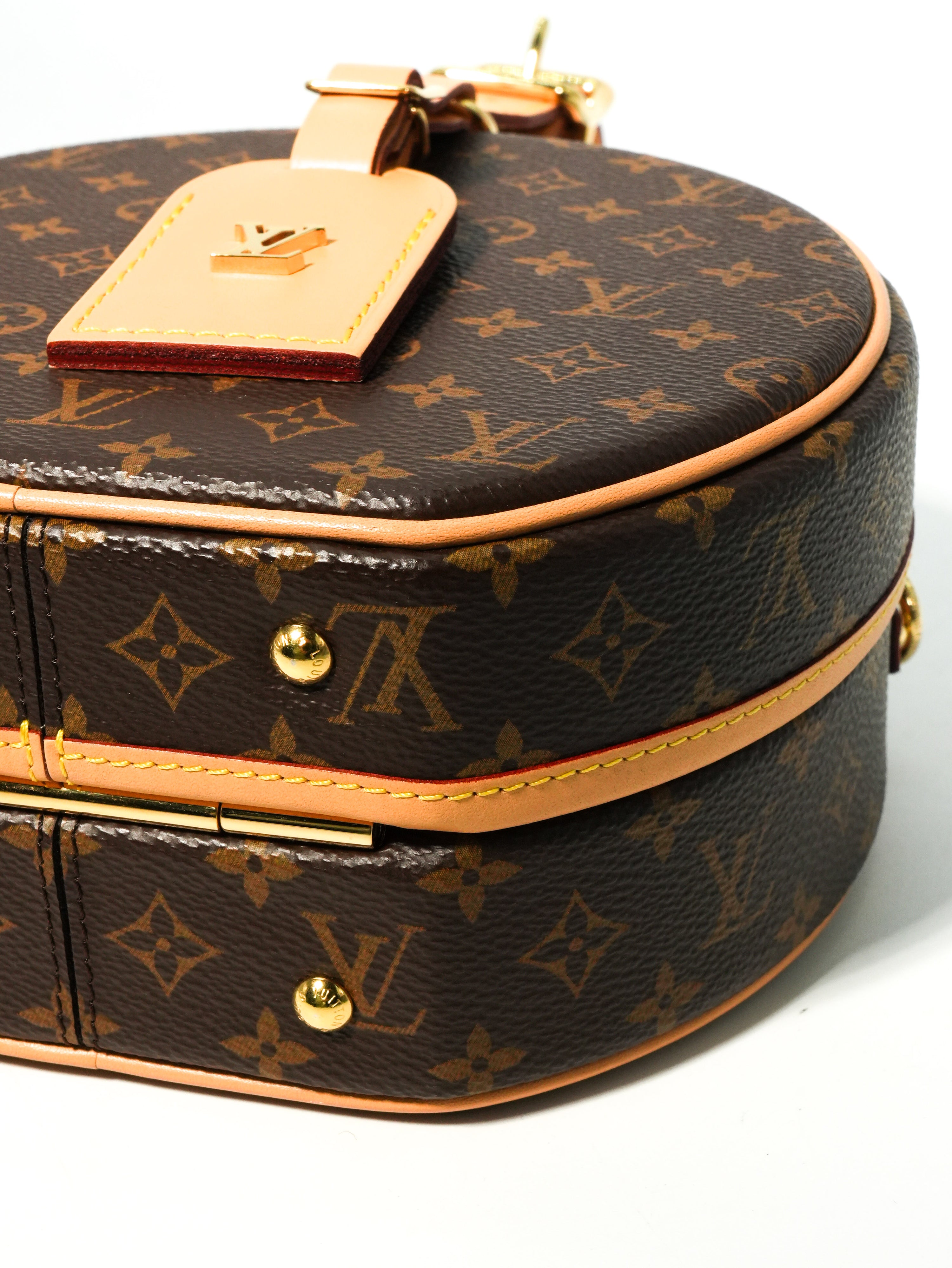 Louis Vuitton Petite Boîte Chapeau