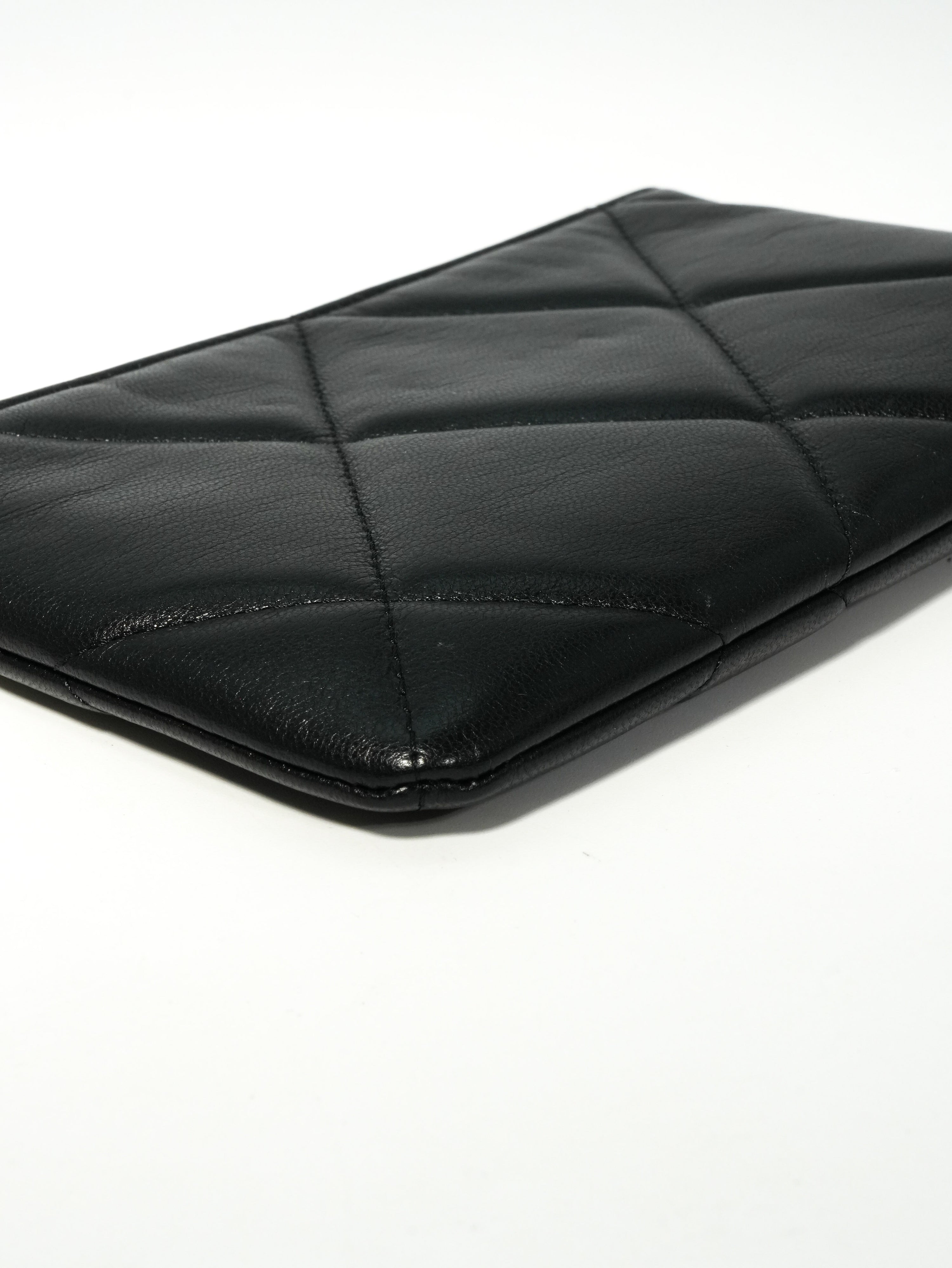 Chanel 19 Mini Pochette Agnello