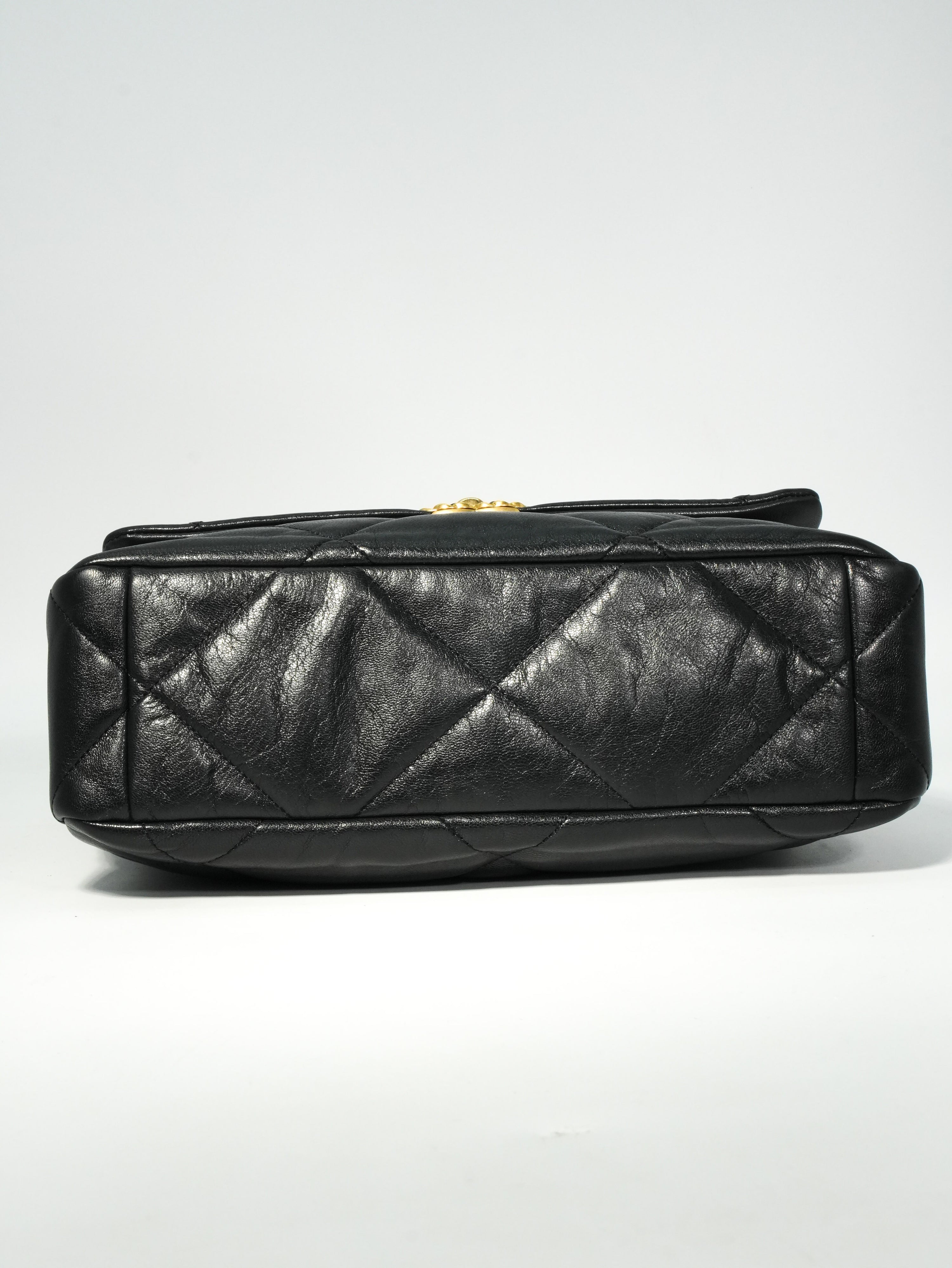 Chanel 19 Large in Pelle d’Agnello