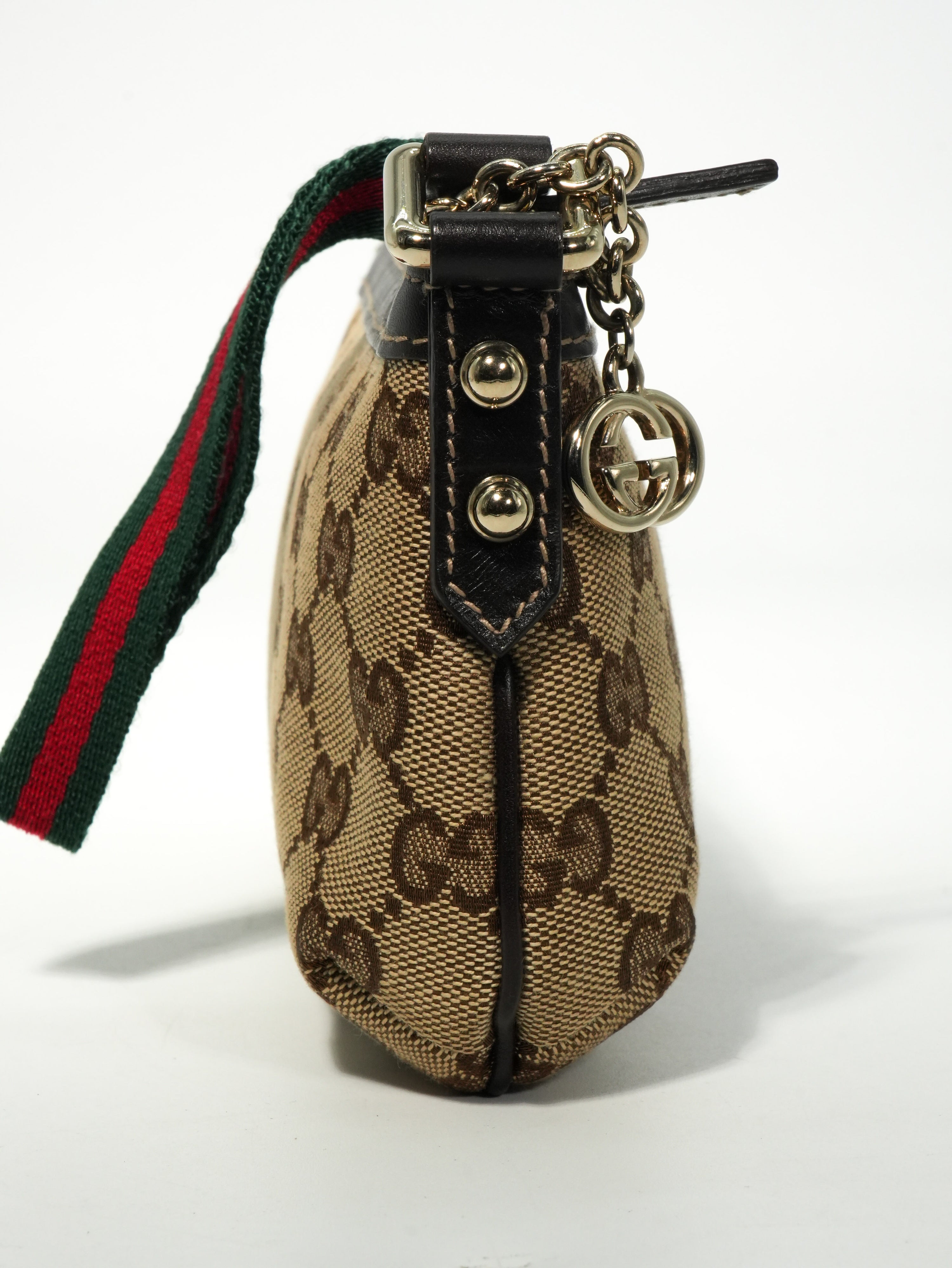 Gucci Mini Pochette GG Wave