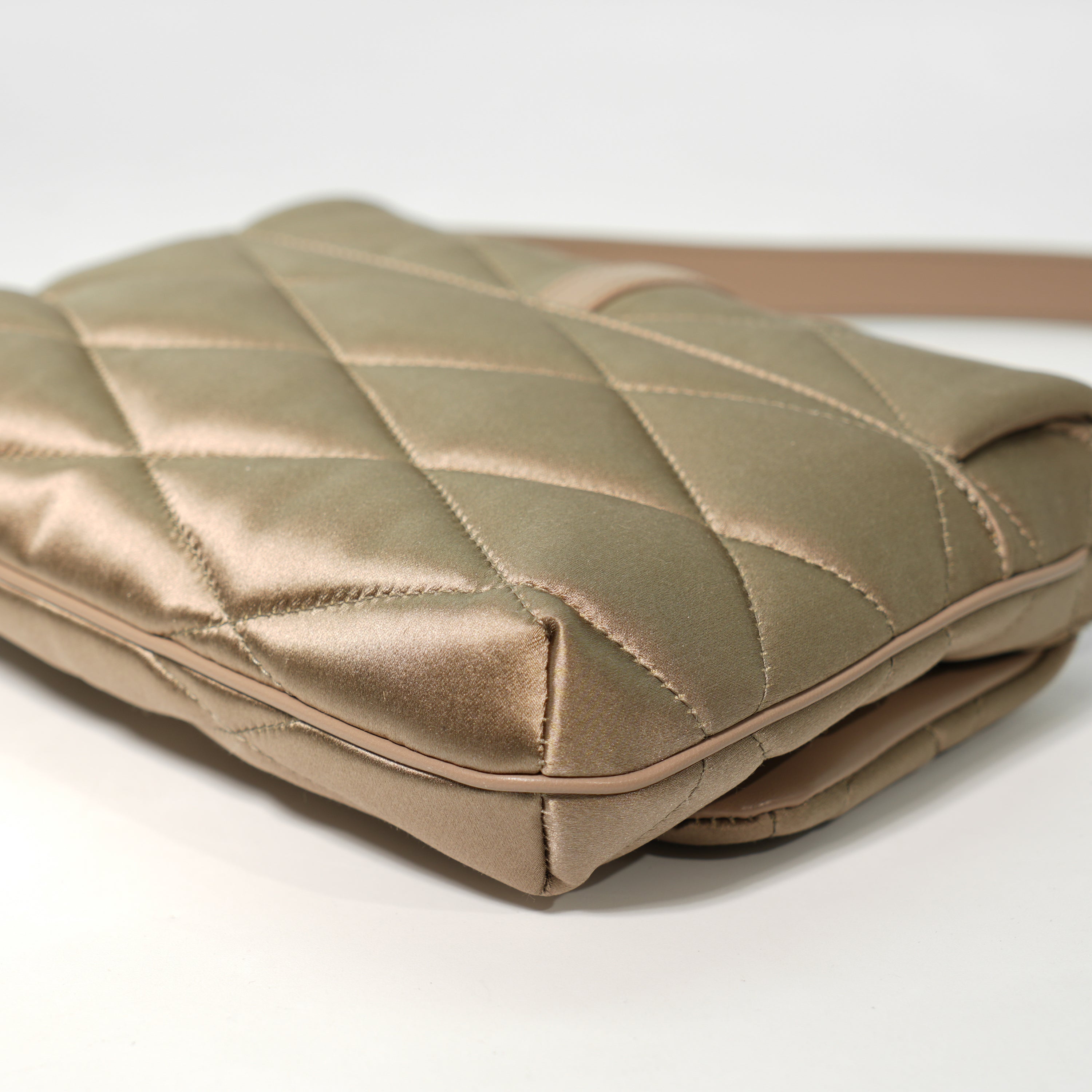 Saint Laurent Le 57 a Spalla