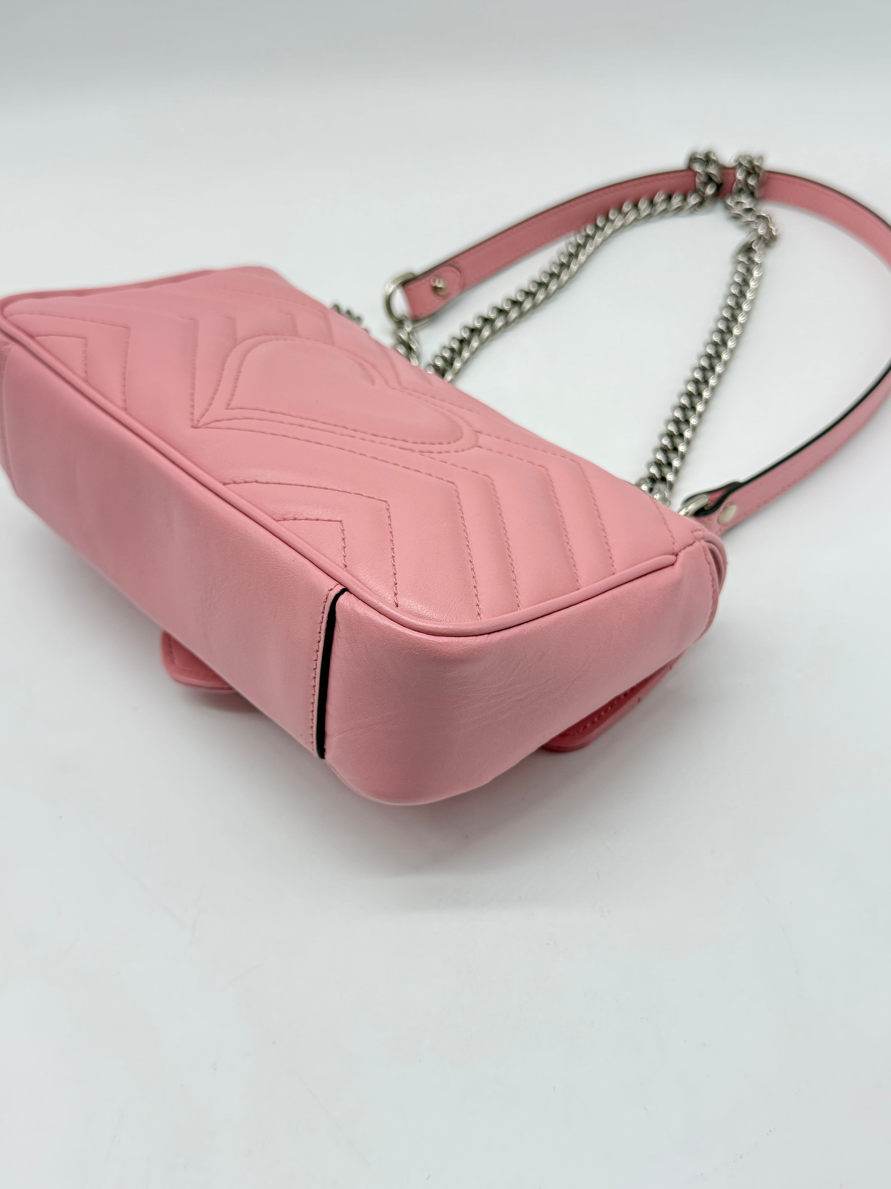 Gucci Marmont Matelassé 22cm