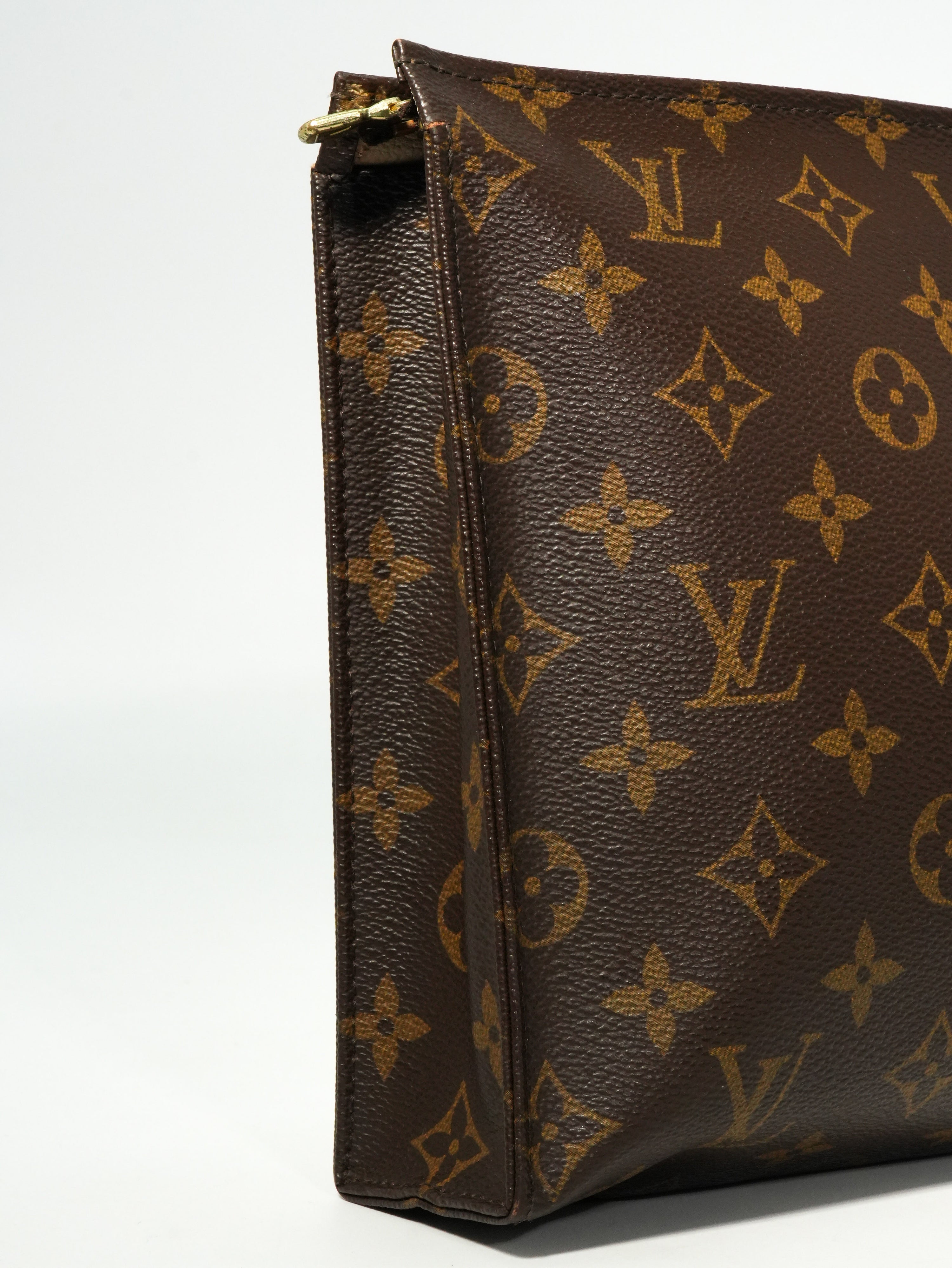 Louis Vuitton Pochette Toilette Monogram