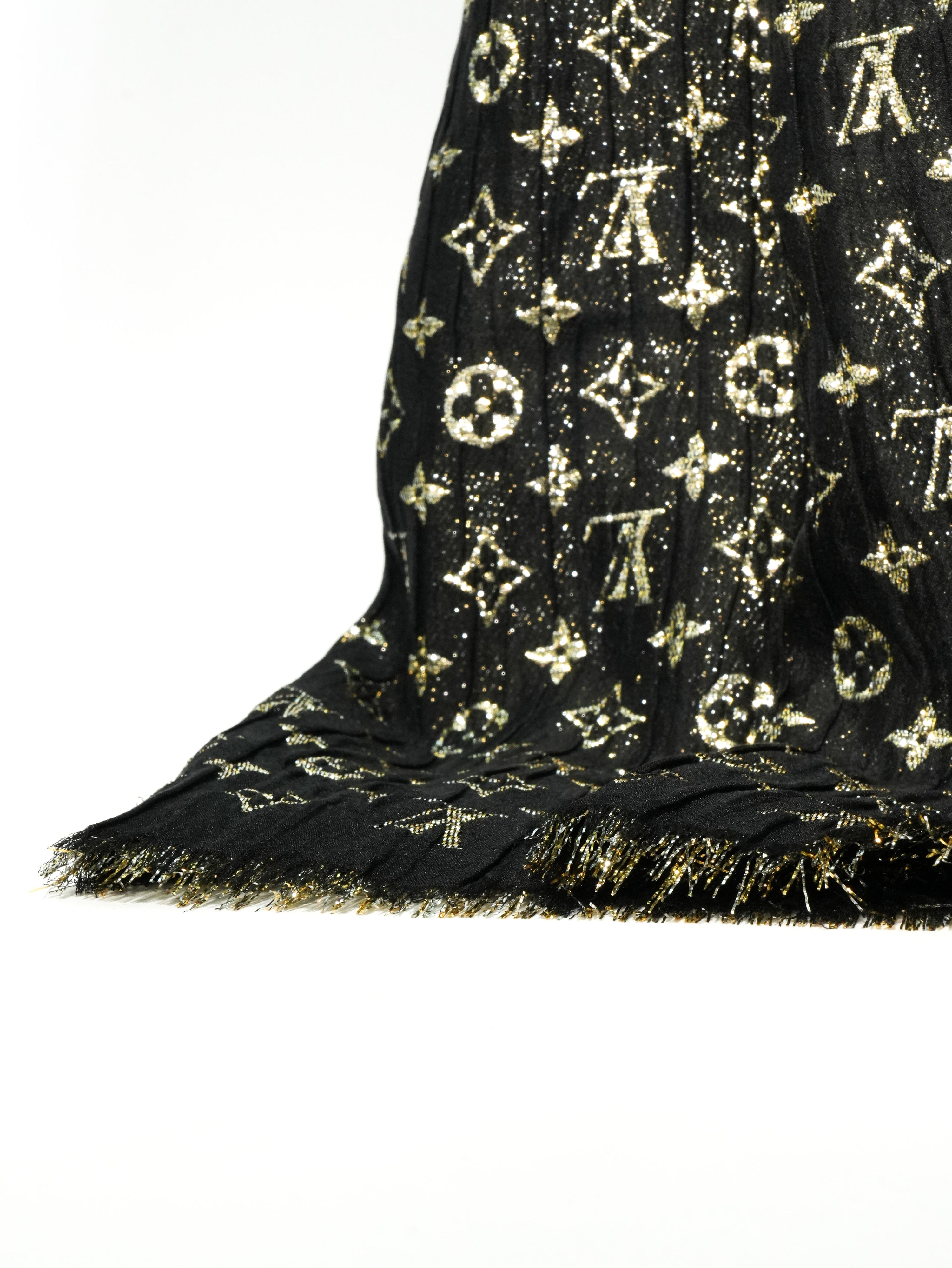 Louis Vuitton Stola Laminata Gold