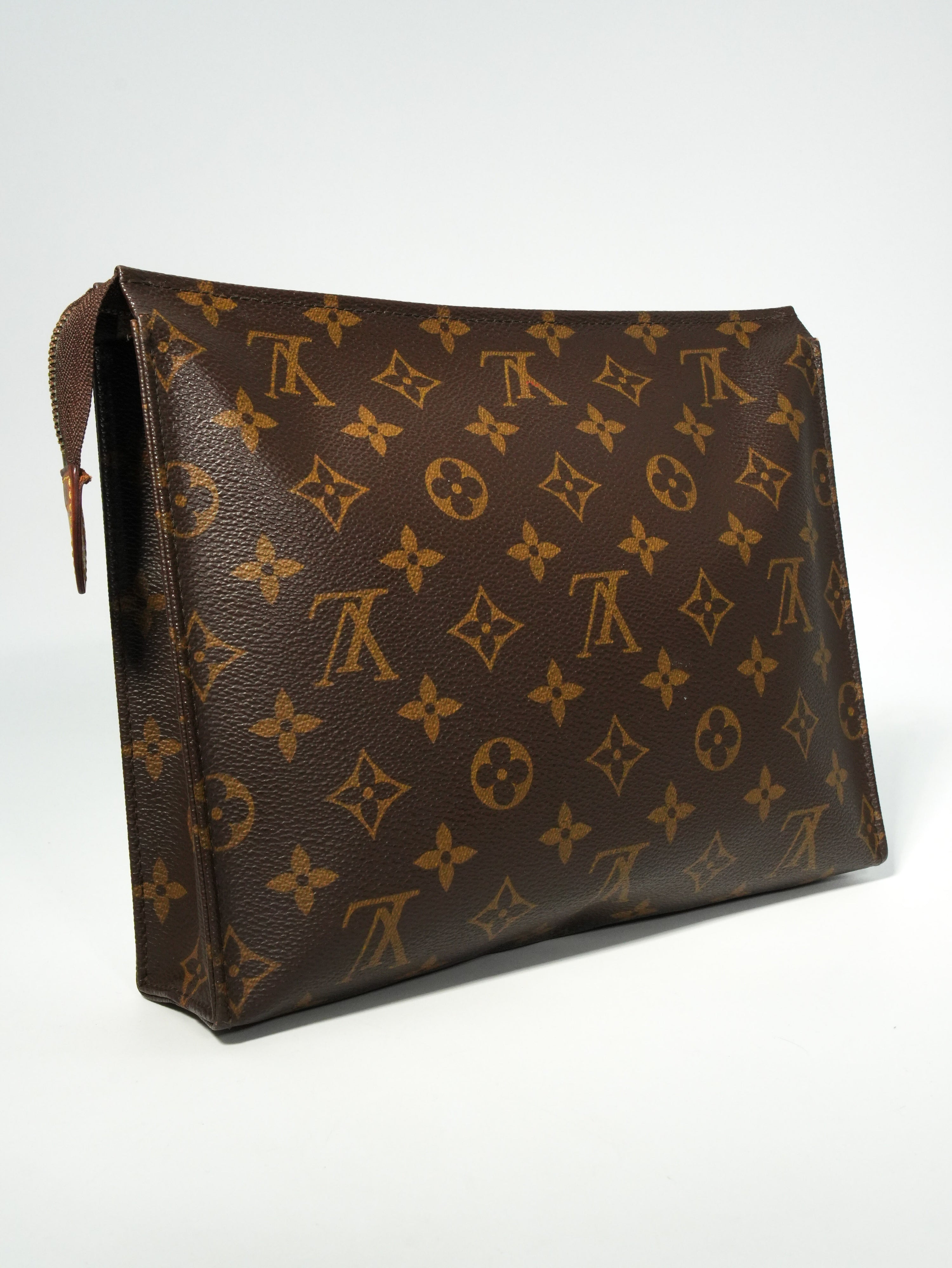 Louis Vuitton Pochette Toilette Monogram