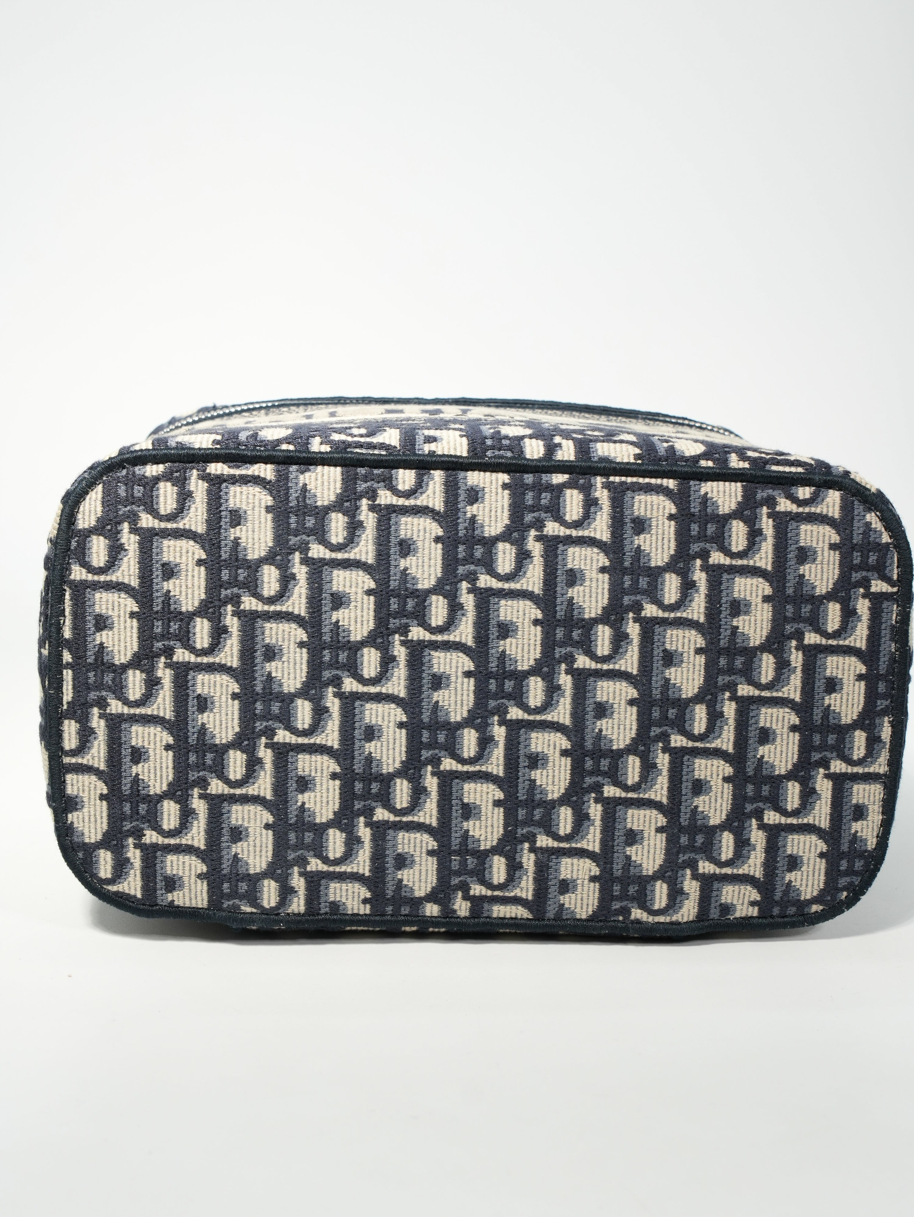 Dior Vanity DiorTravel Jacquard Oblique