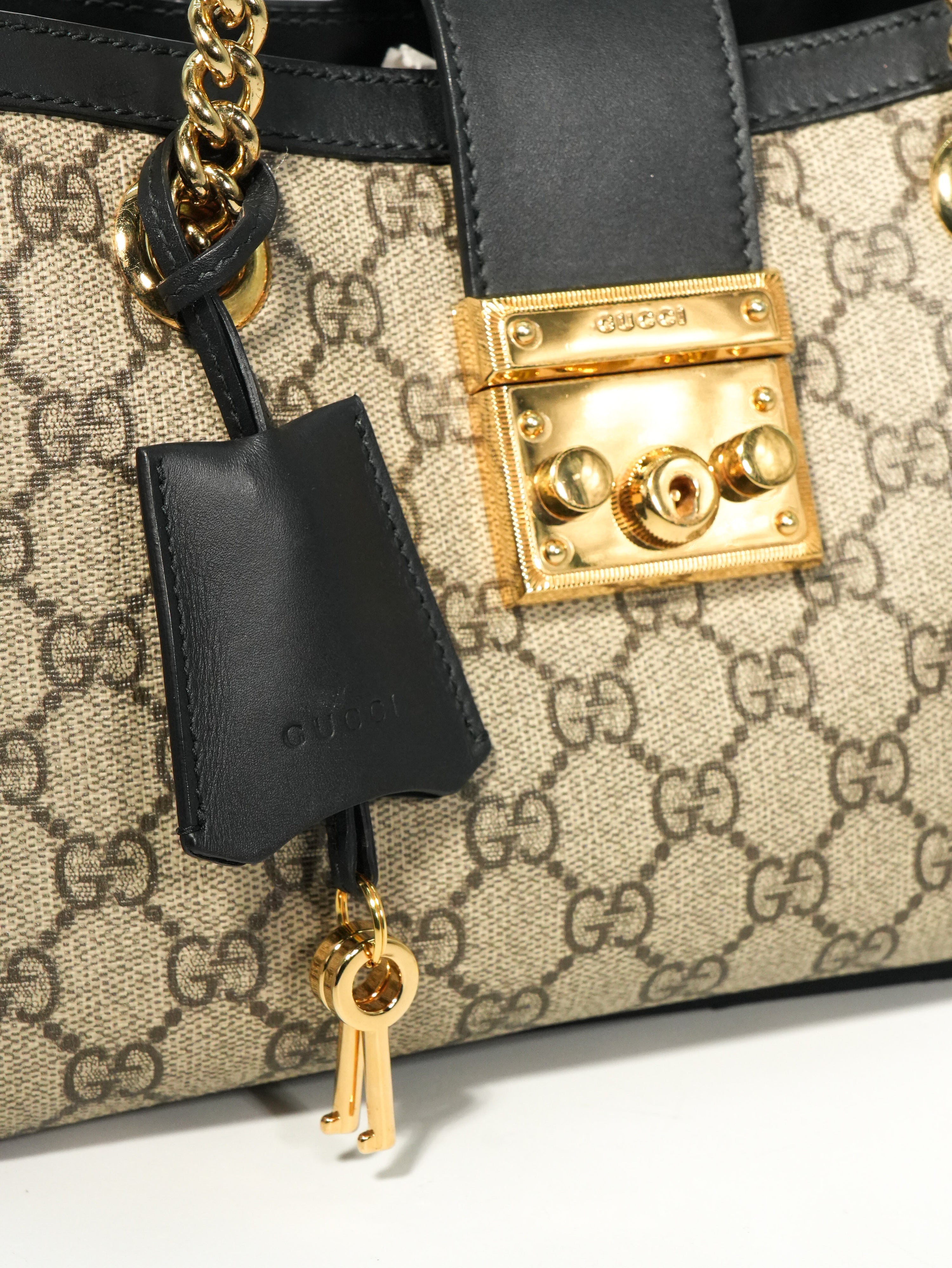 Gucci Padlock Media GG Supreme