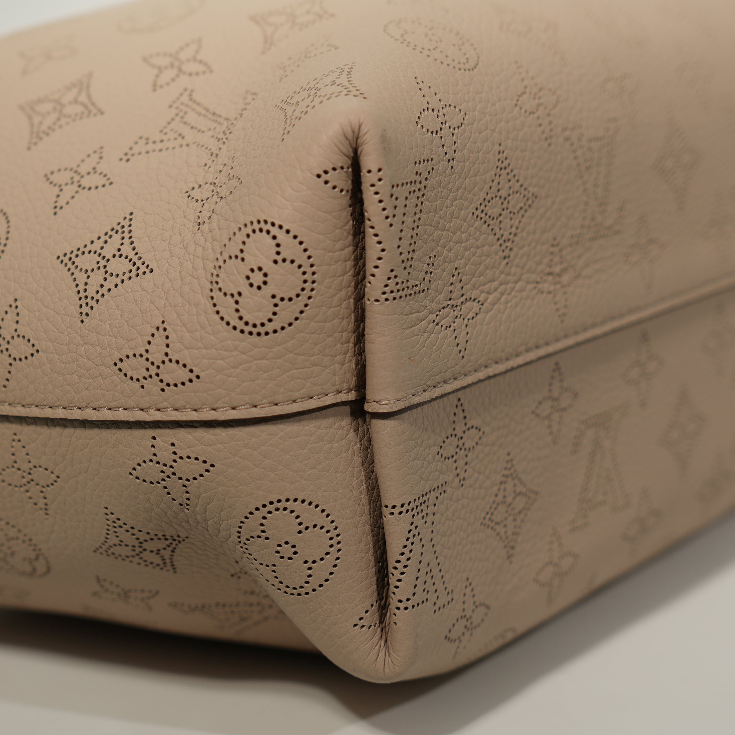Louis Vuitton Why Knot MM Mahina
