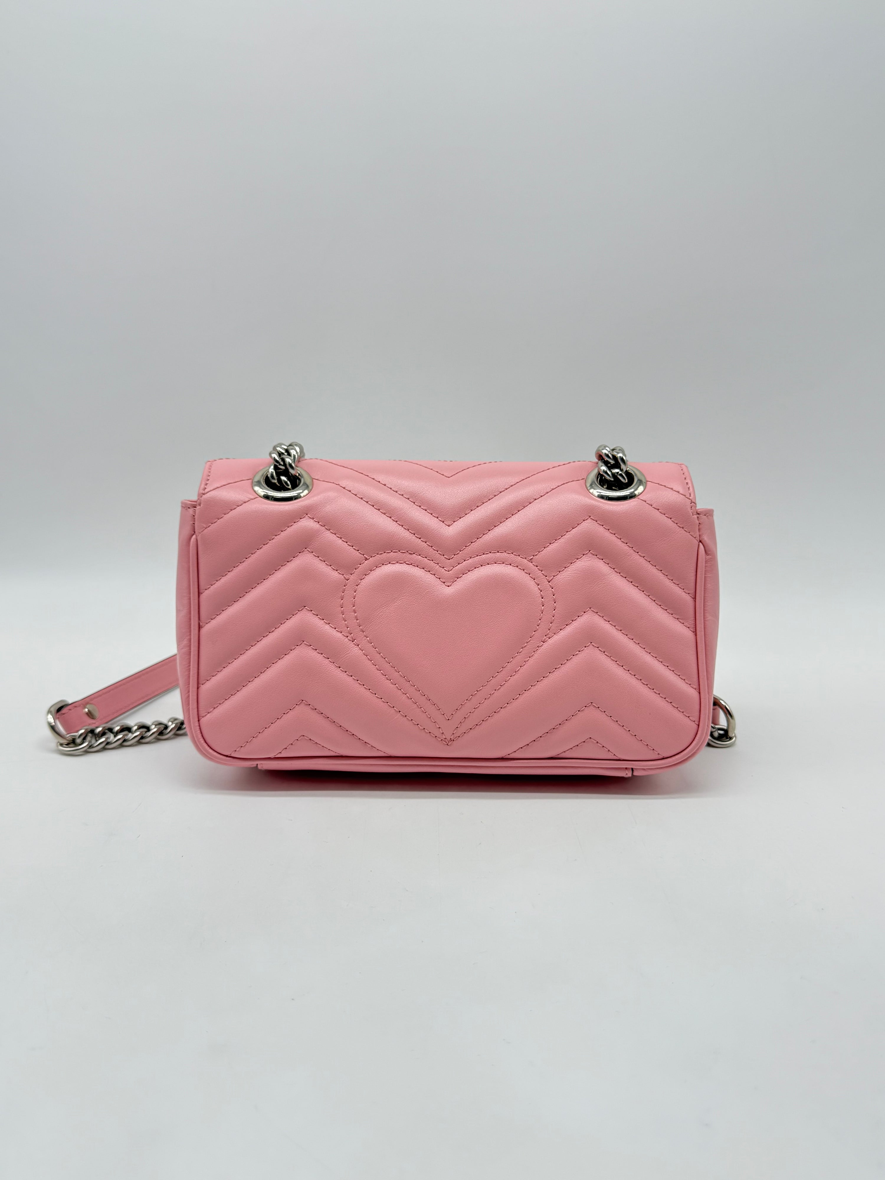 Gucci Marmont Matelassé 22cm