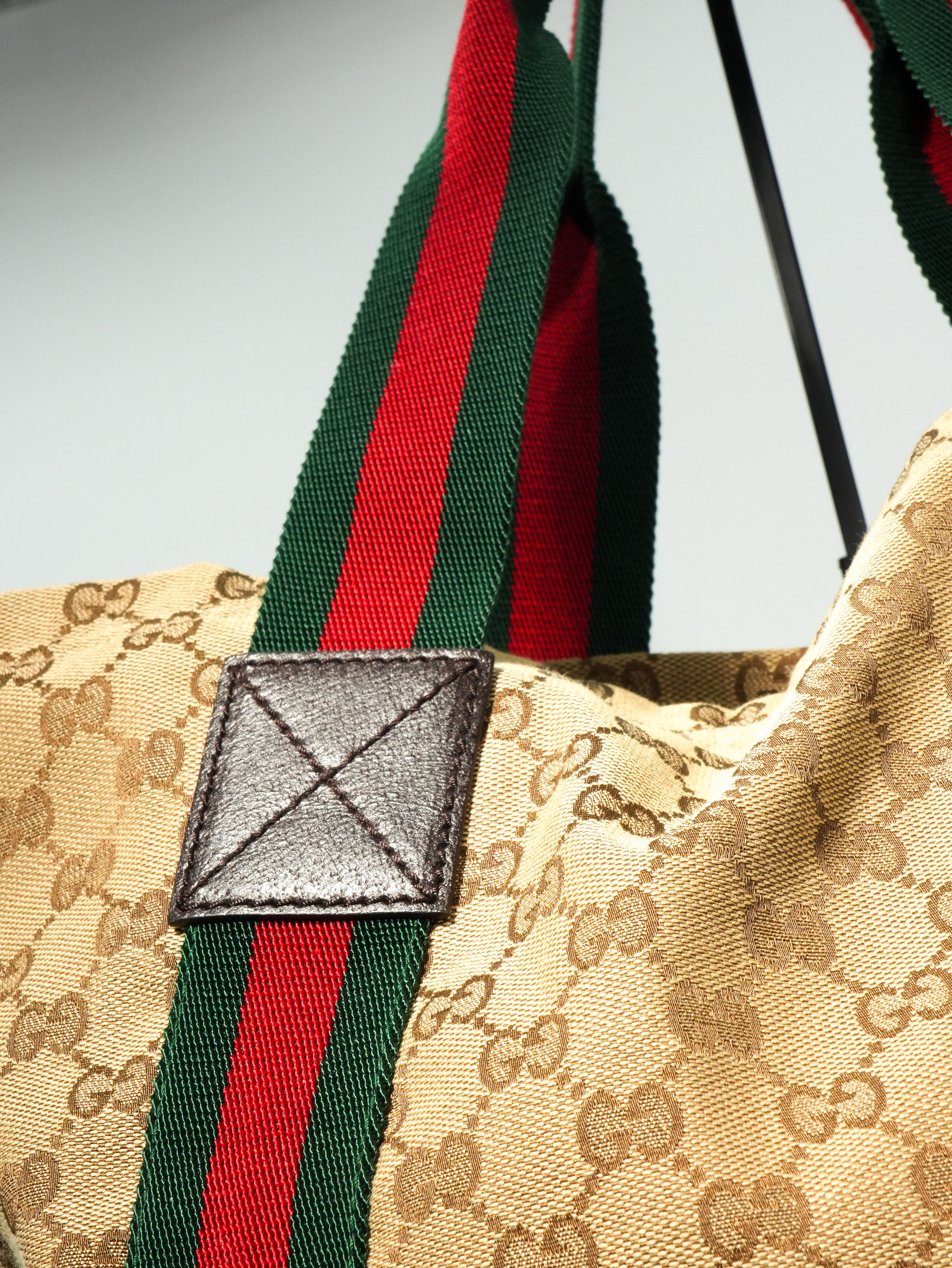 Gucci Tote GG Wave