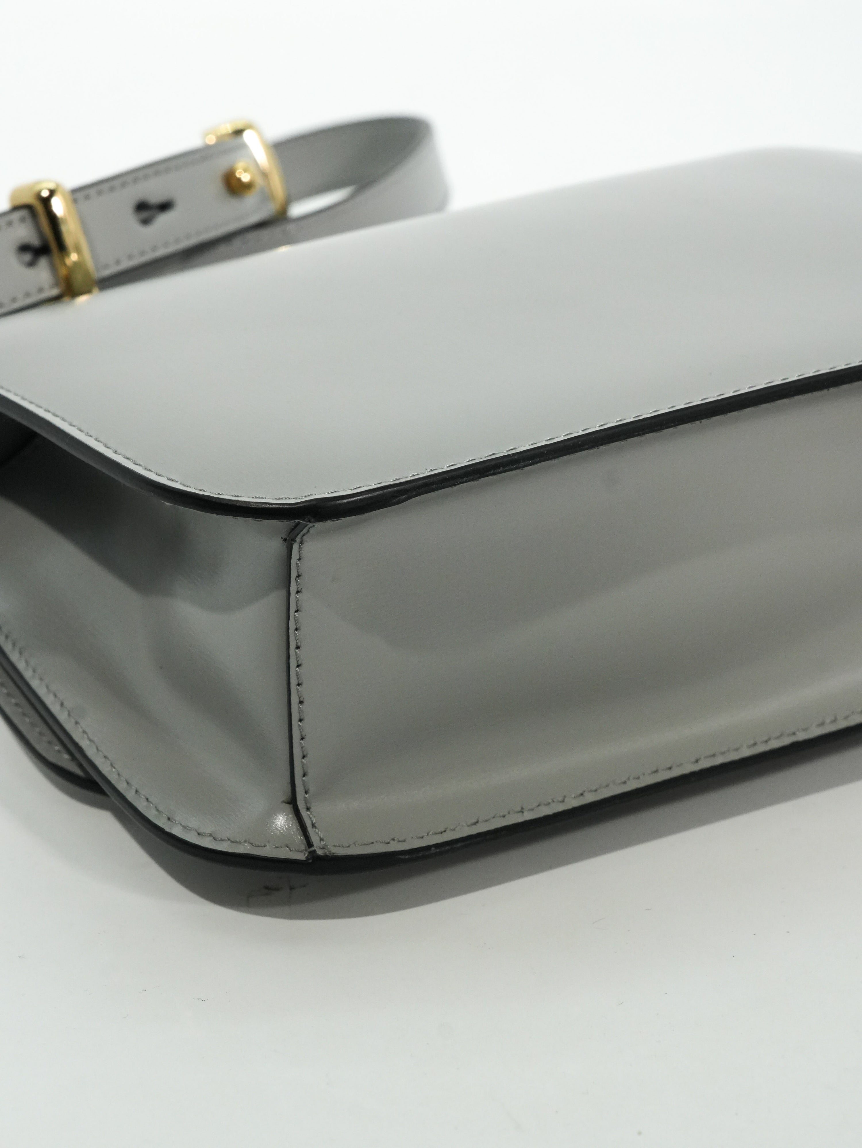 Prada Emblème in Pelle