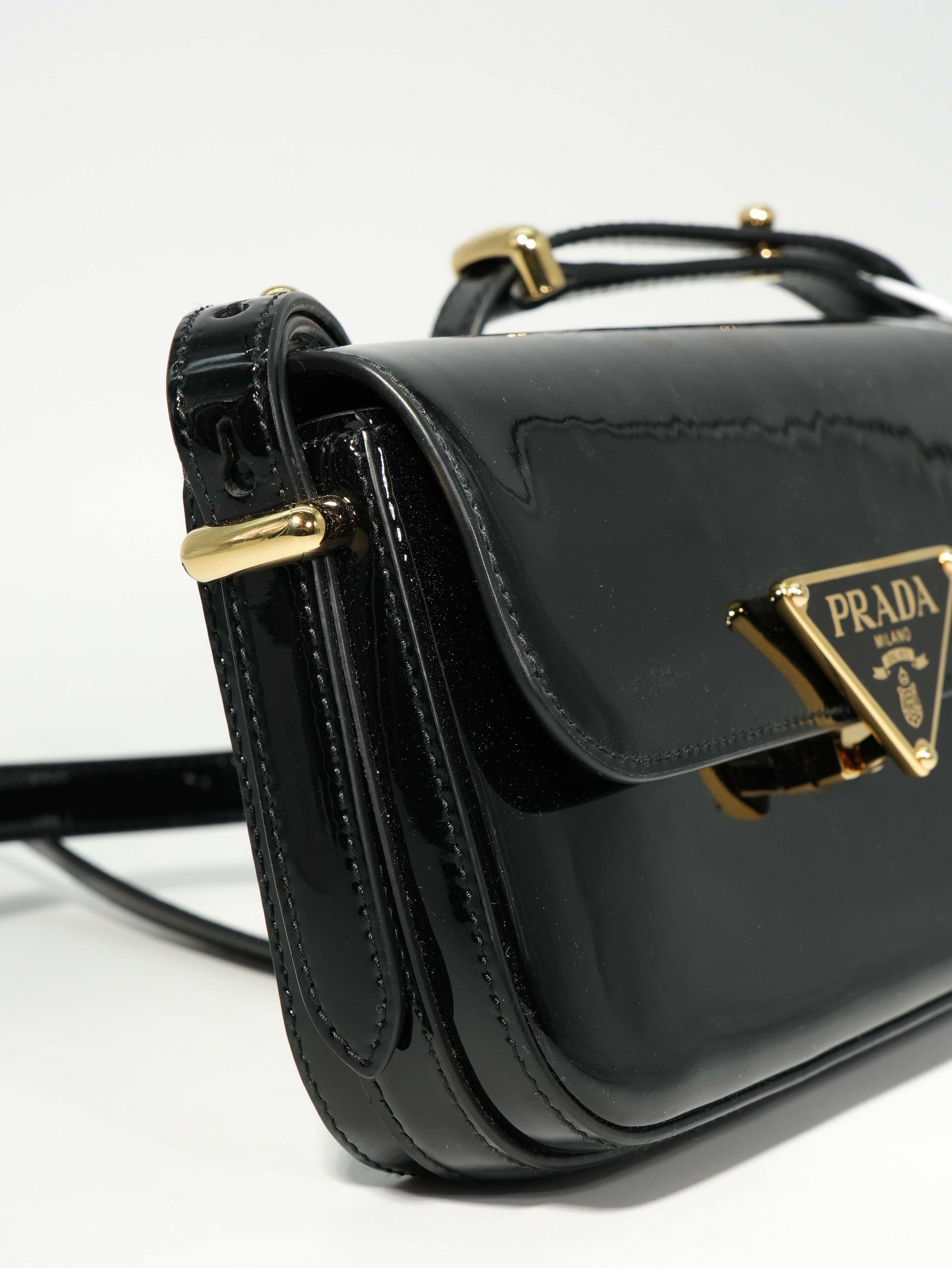Prada Emblème Small Vernice