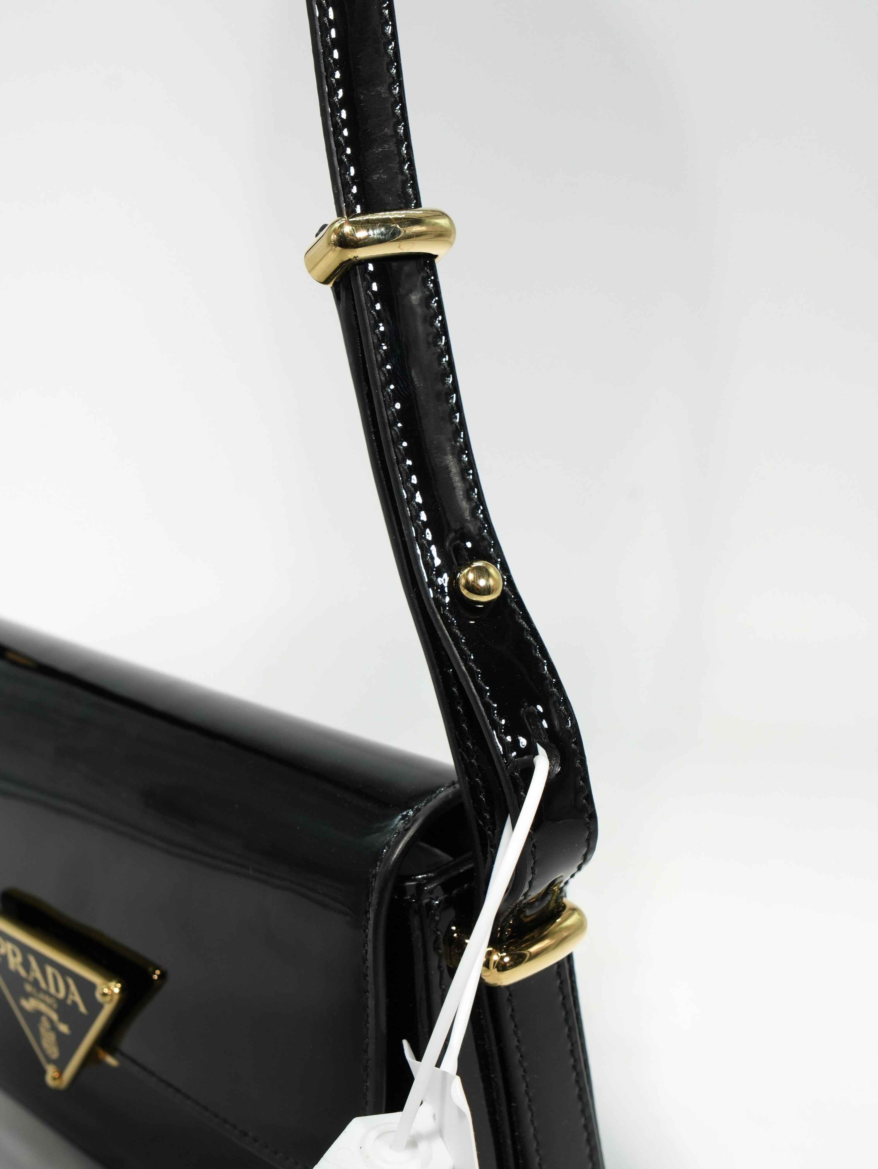 Prada Emblème Small Vernice