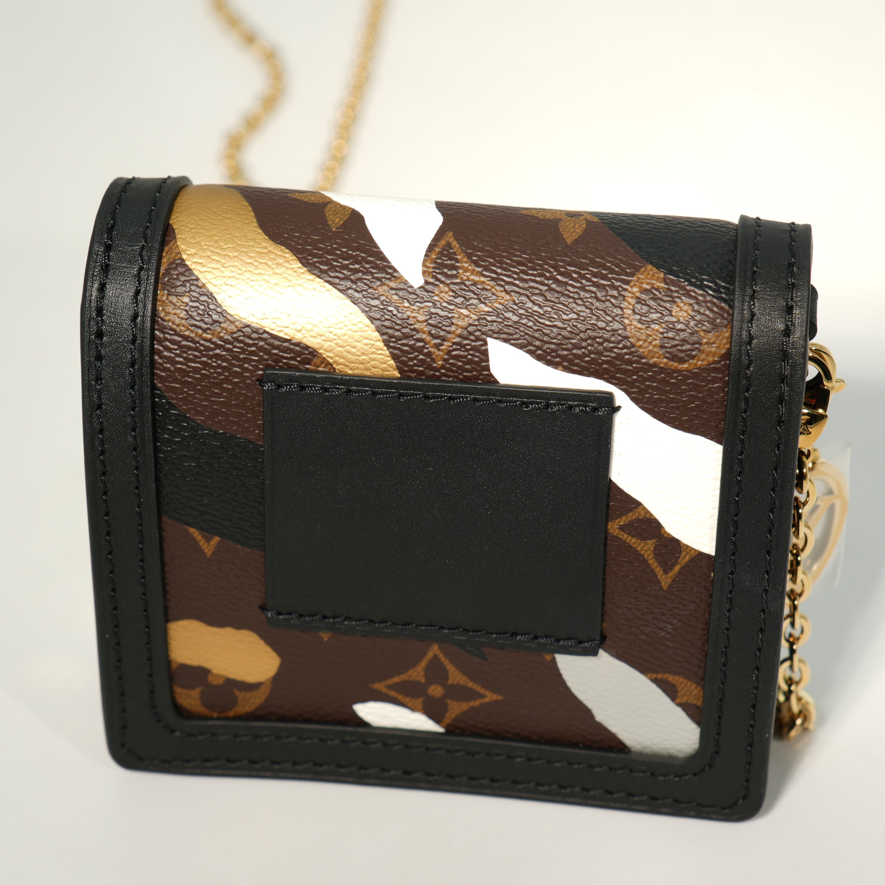 Louis Vuitton Marsupio Dauphine x LOL