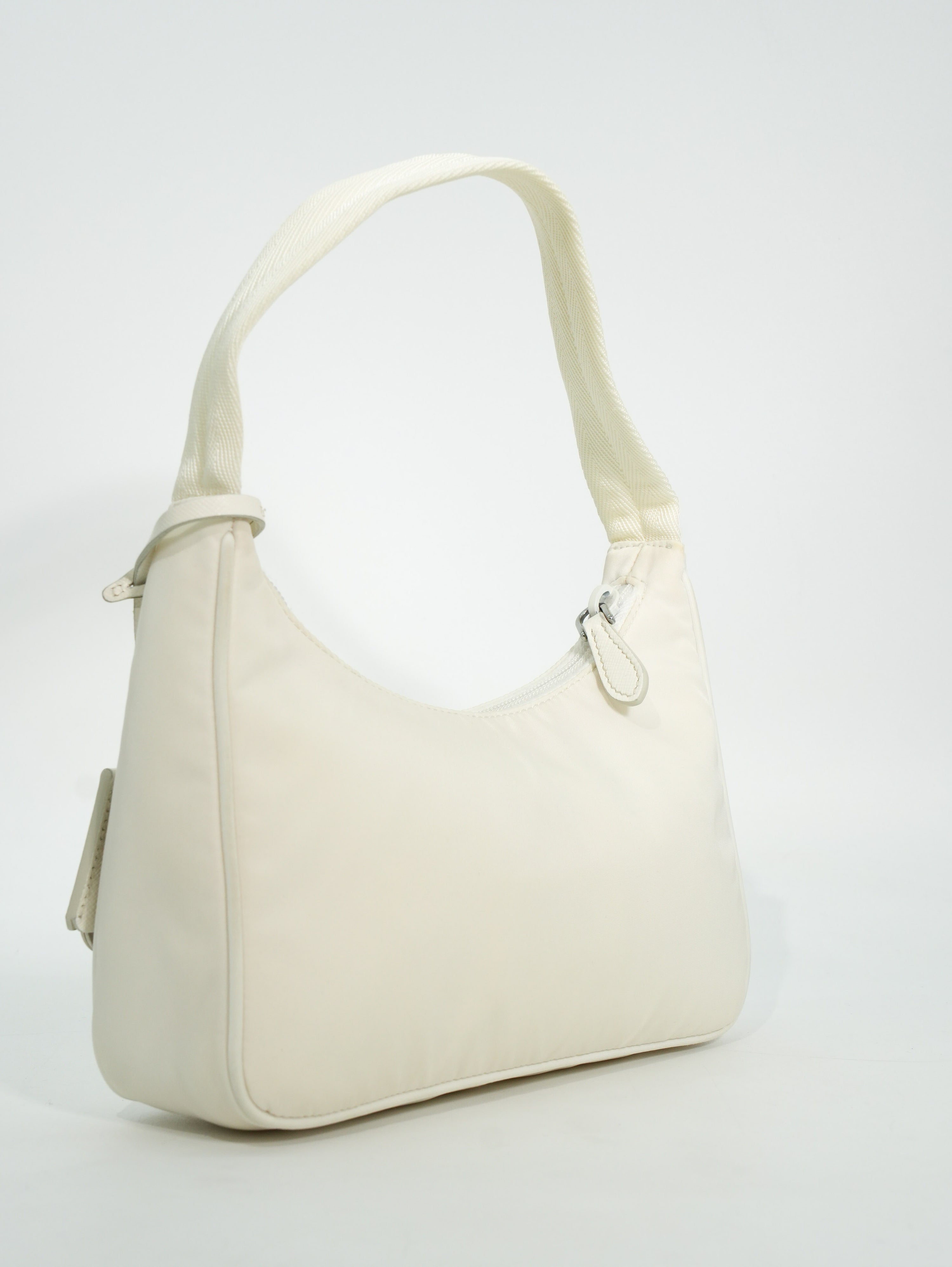 Prada Re-Edition 2000 Nylon