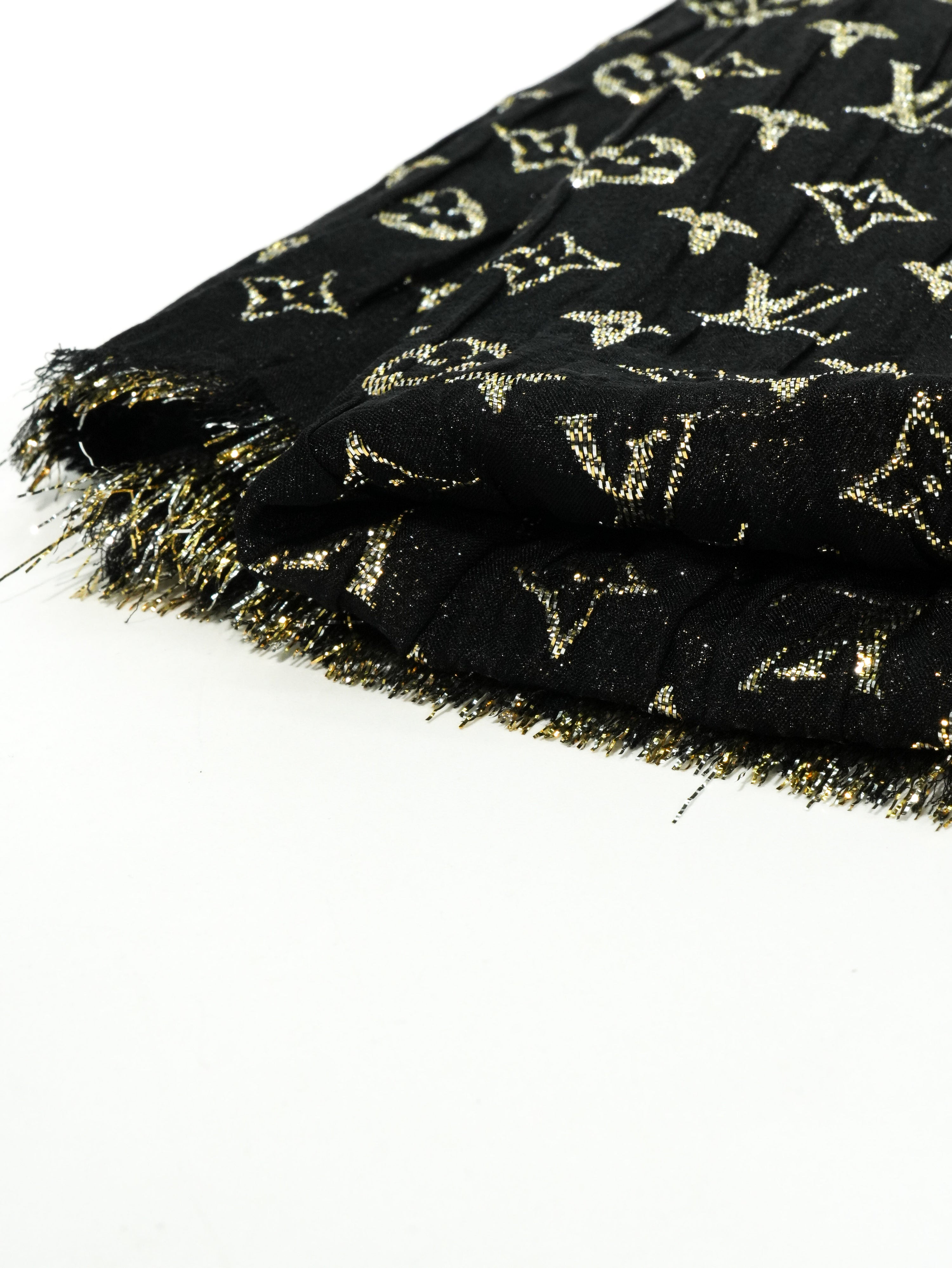 Louis Vuitton Stola Laminata Gold
