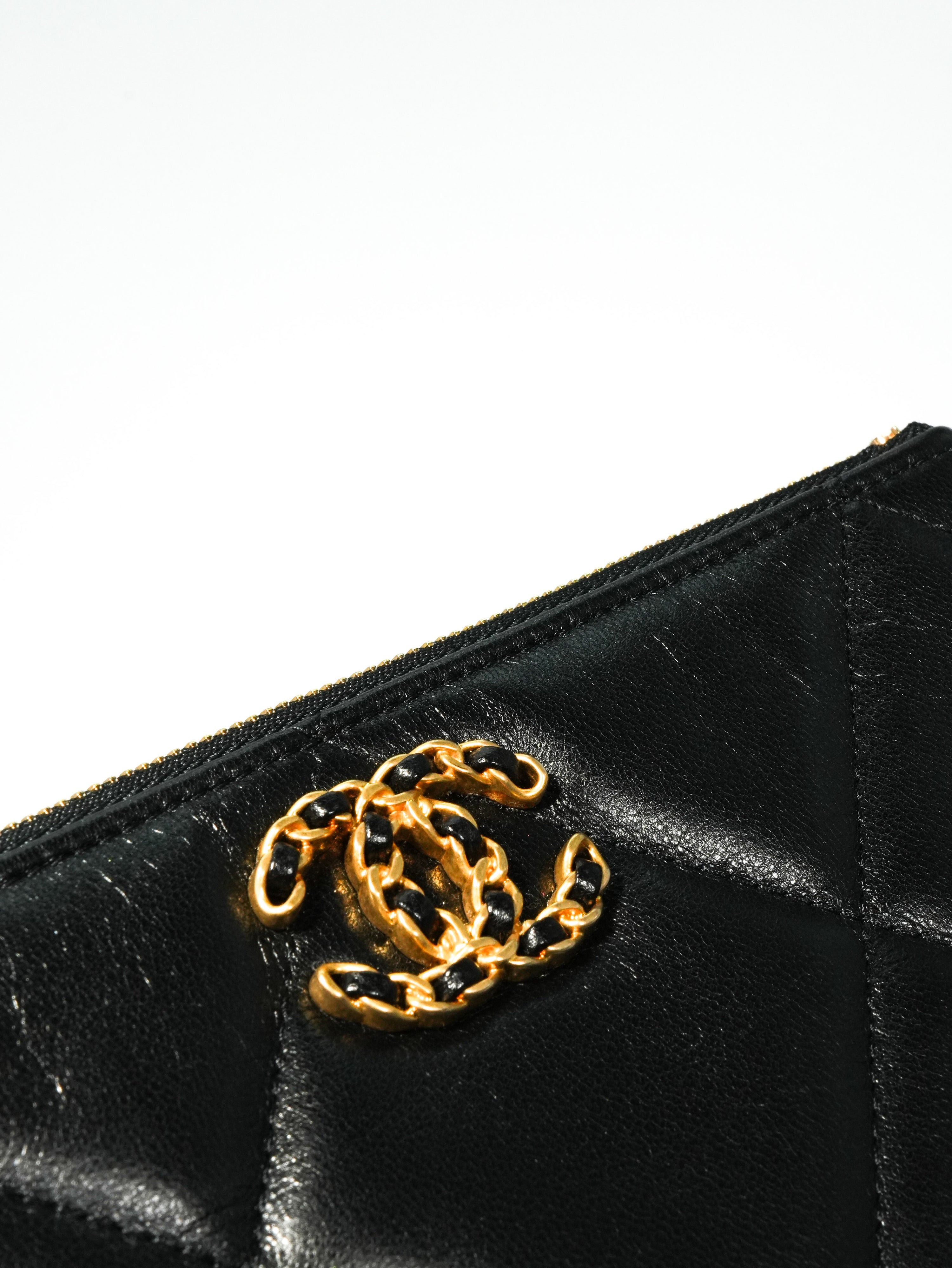 Chanel 19 Mini Pochette Agnello