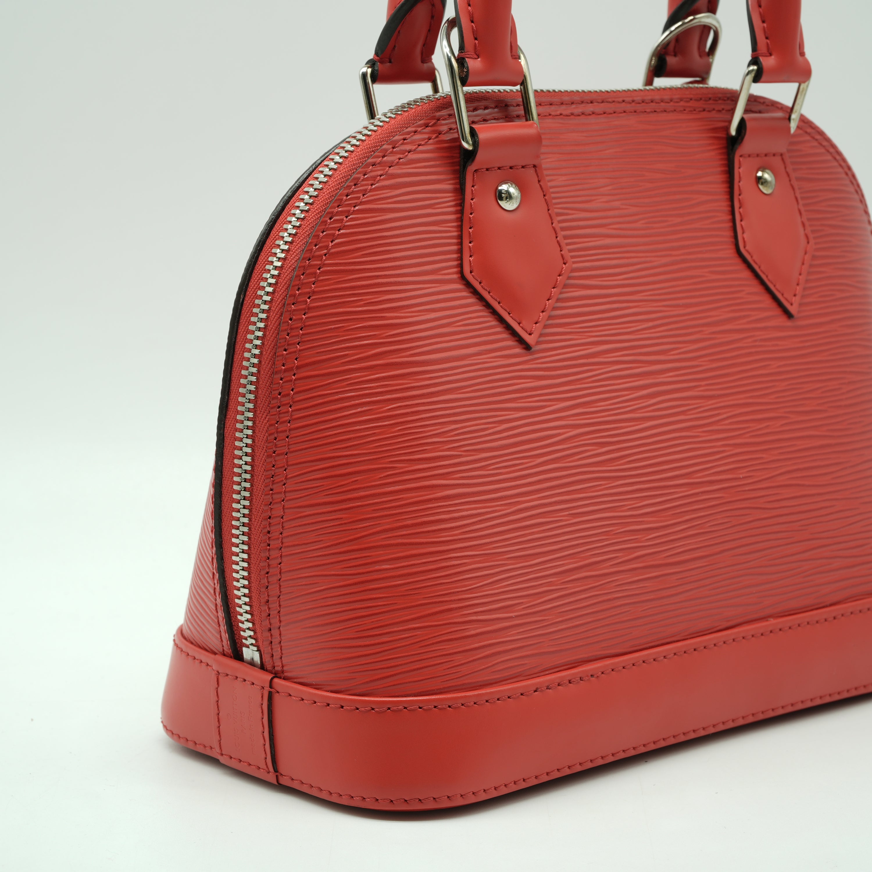 Louis Vuitton Alma BB Epi