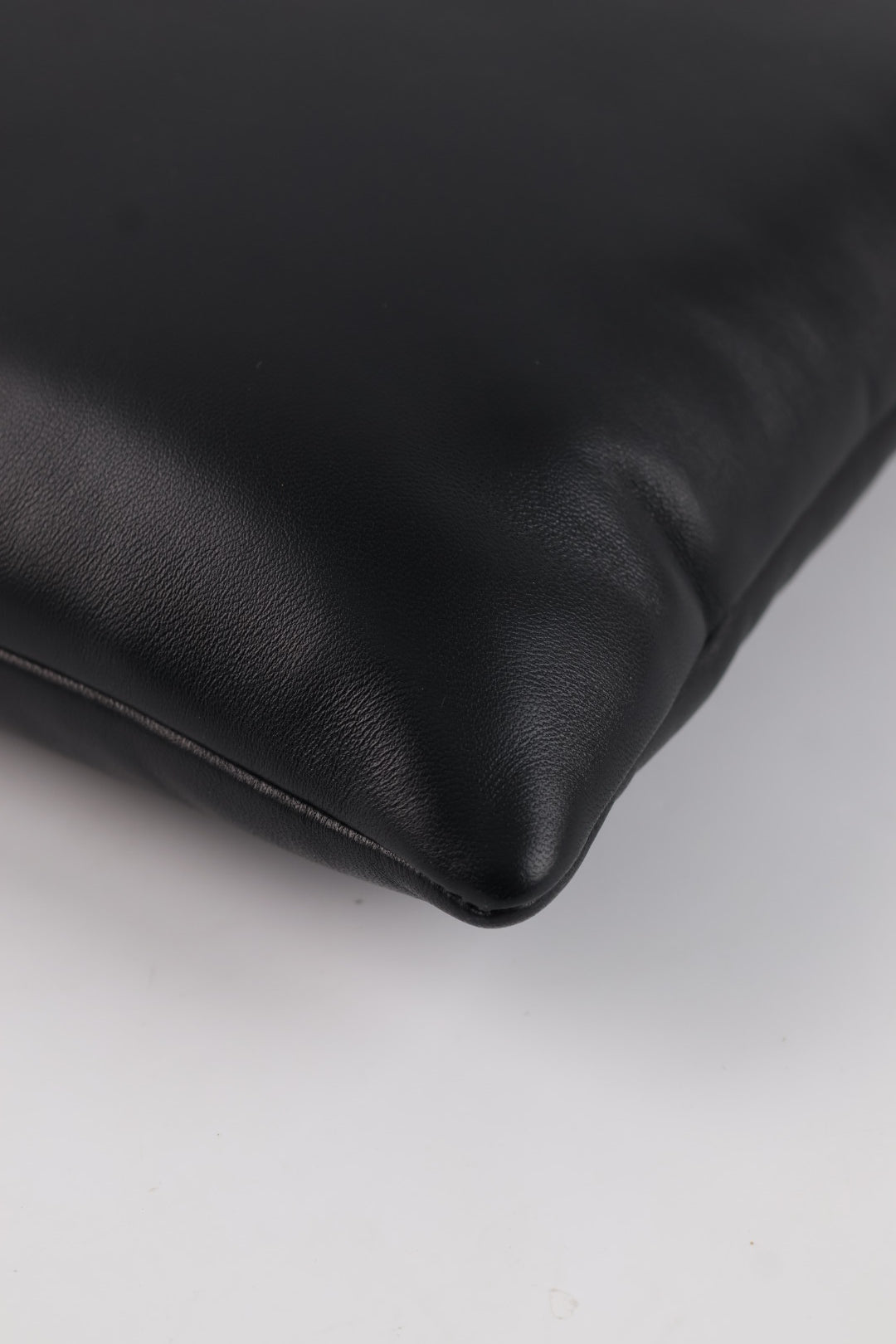 Saint Laurent New Pouch