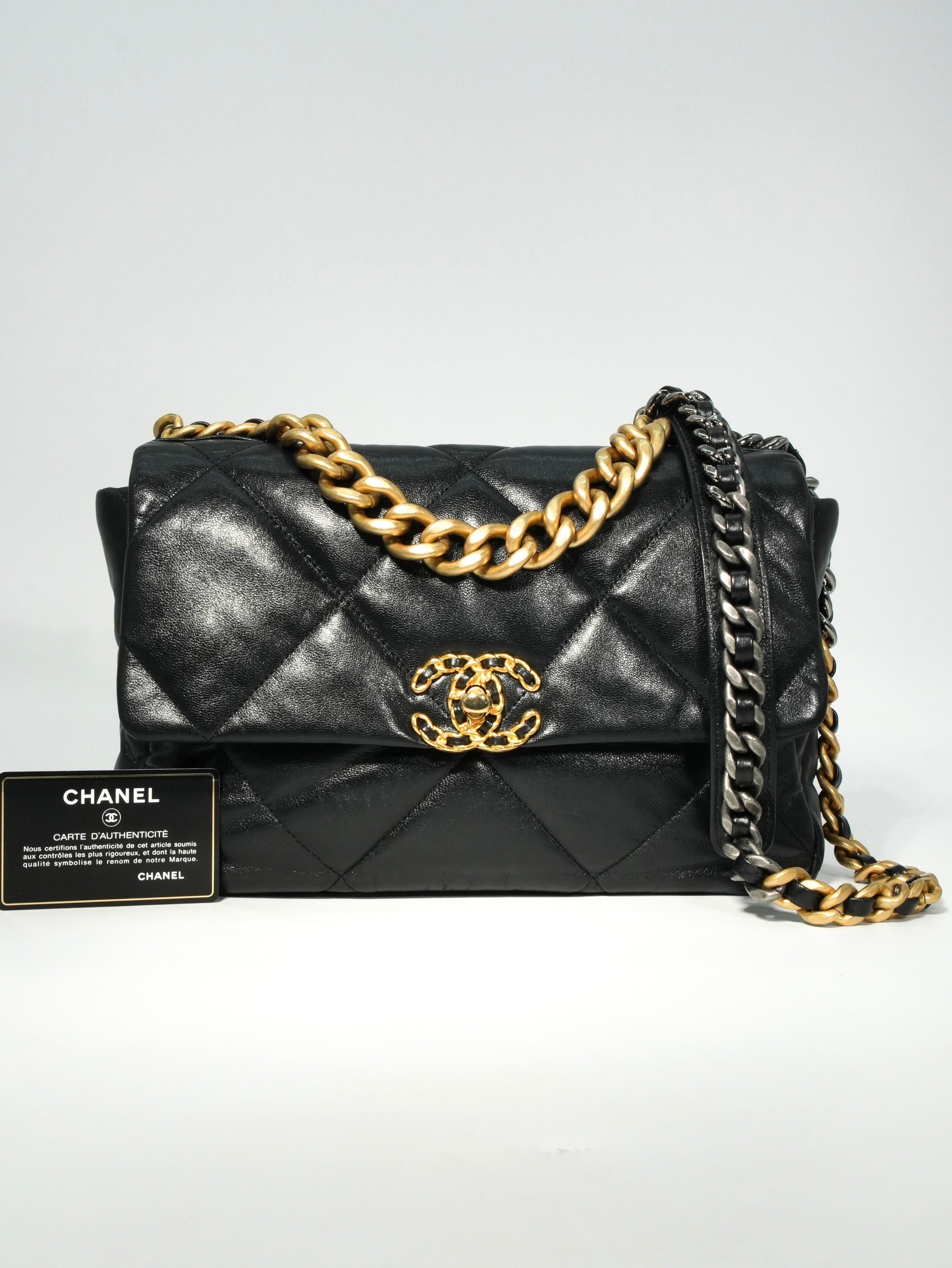 Chanel 19 Large in Pelle d’Agnello