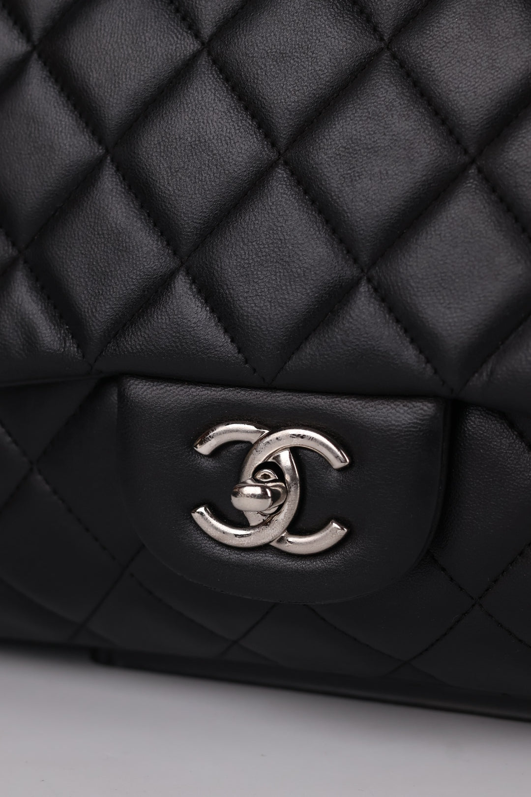 Chanel Maxi Jumbo Matelassé