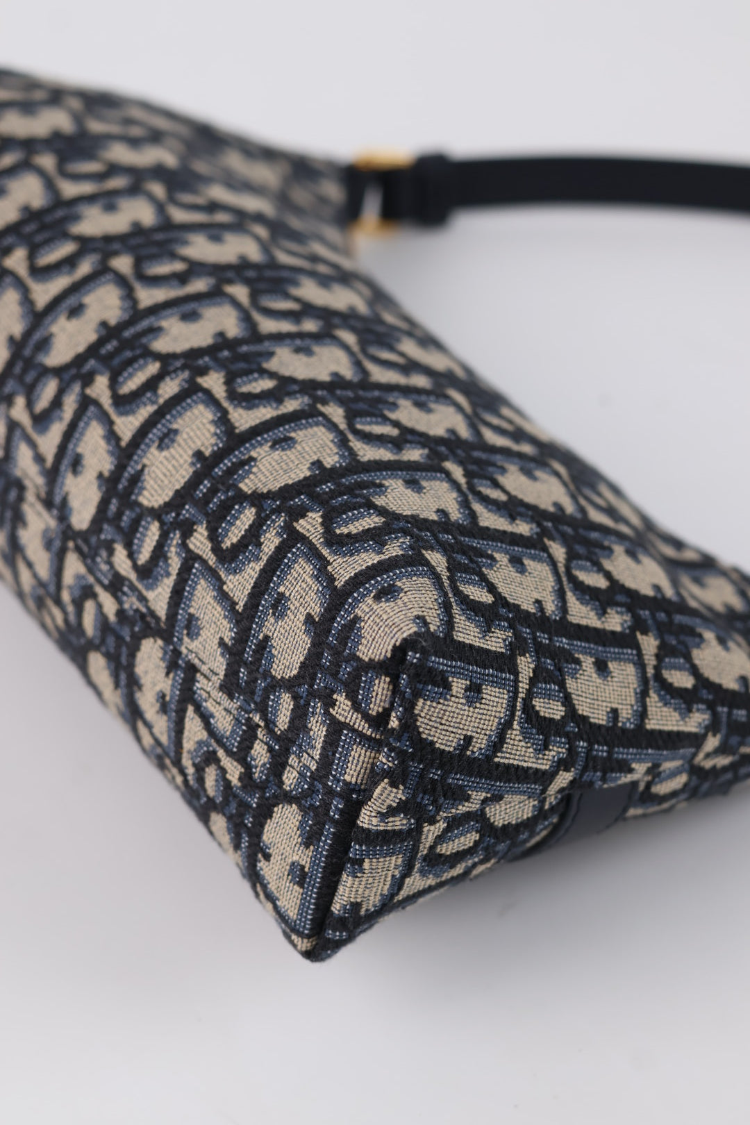 Dior Hobo 30 Montaigne Jacquard Oblique