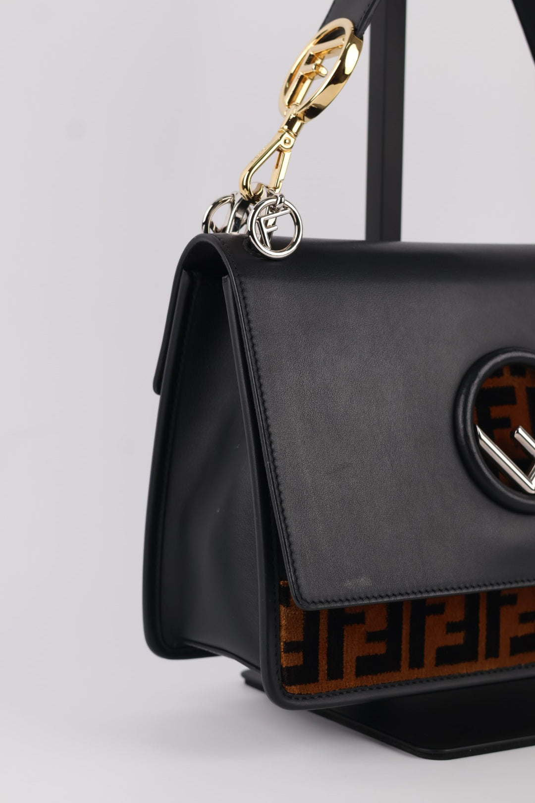 Fendi Kan FF Pelle e Velvet