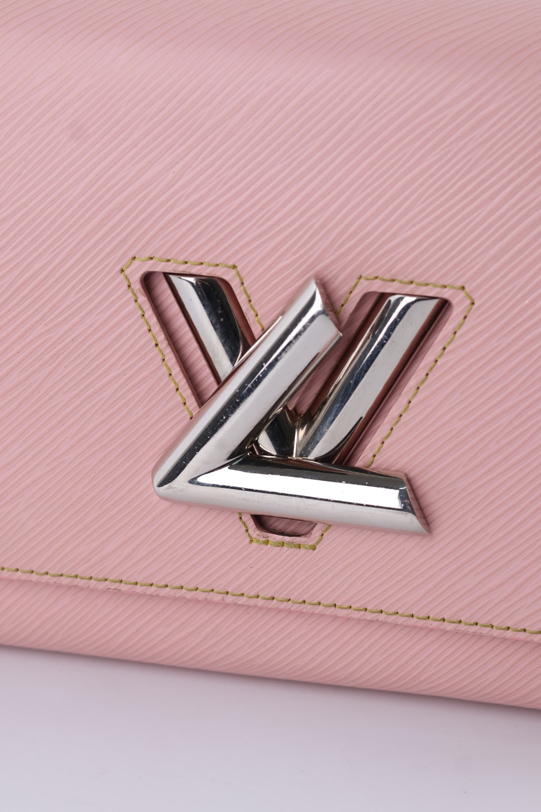 Louis Vuitton Twist MM EPI