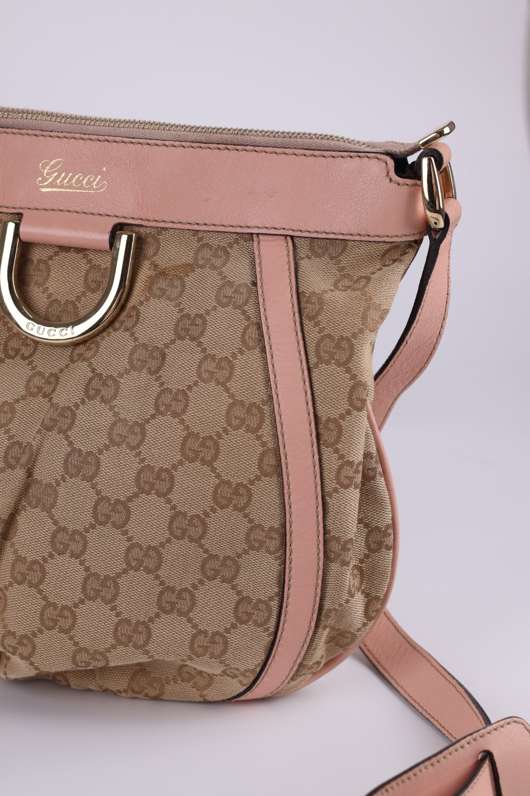 Gucci Tracolla D Ring GG Wave