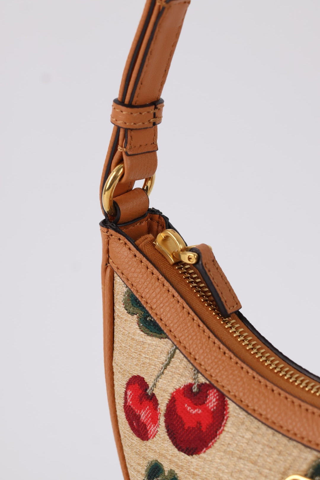 Valentino Hobo Bag con Ciliegie