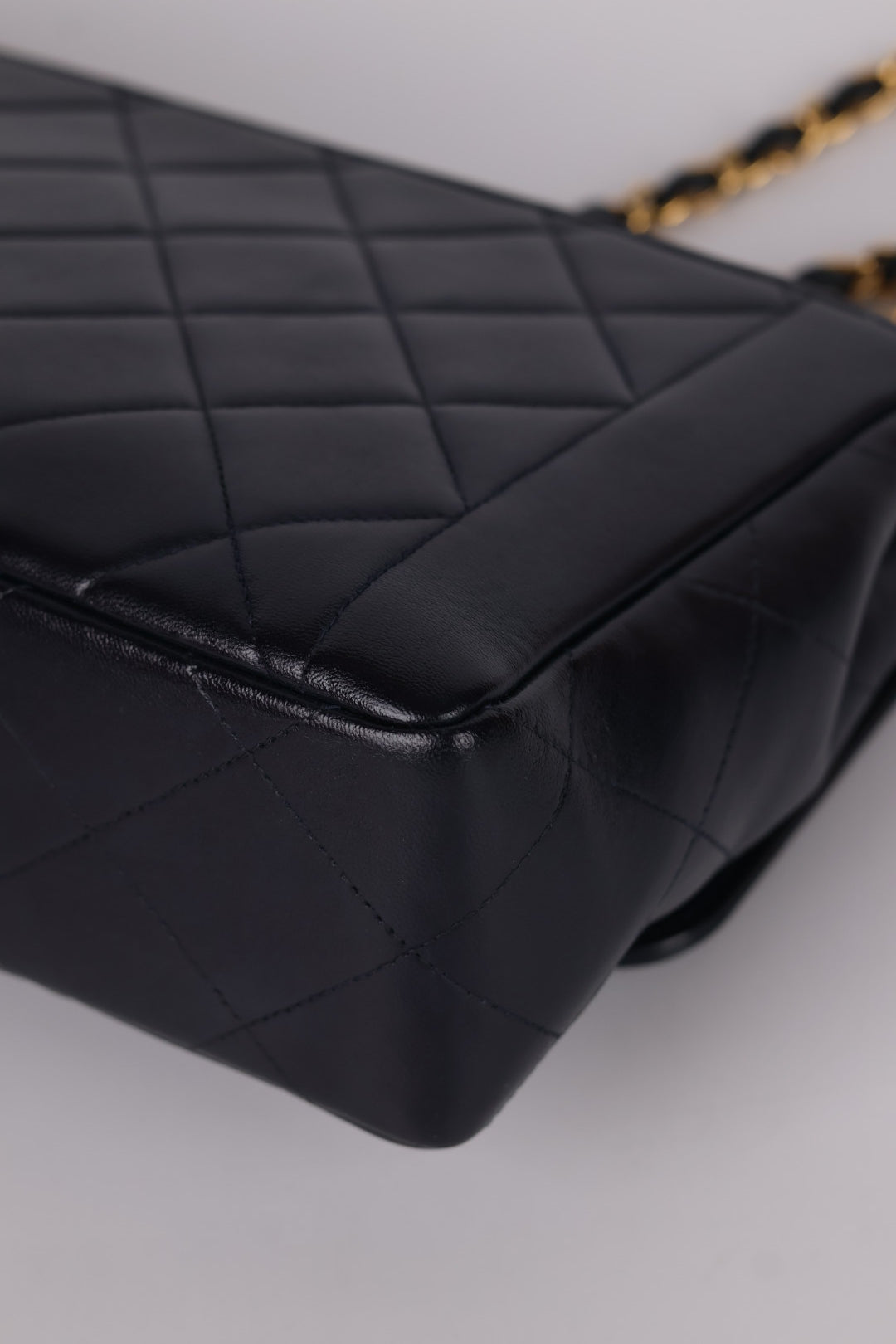 Chanel Classic Flap Vintage Matelassé