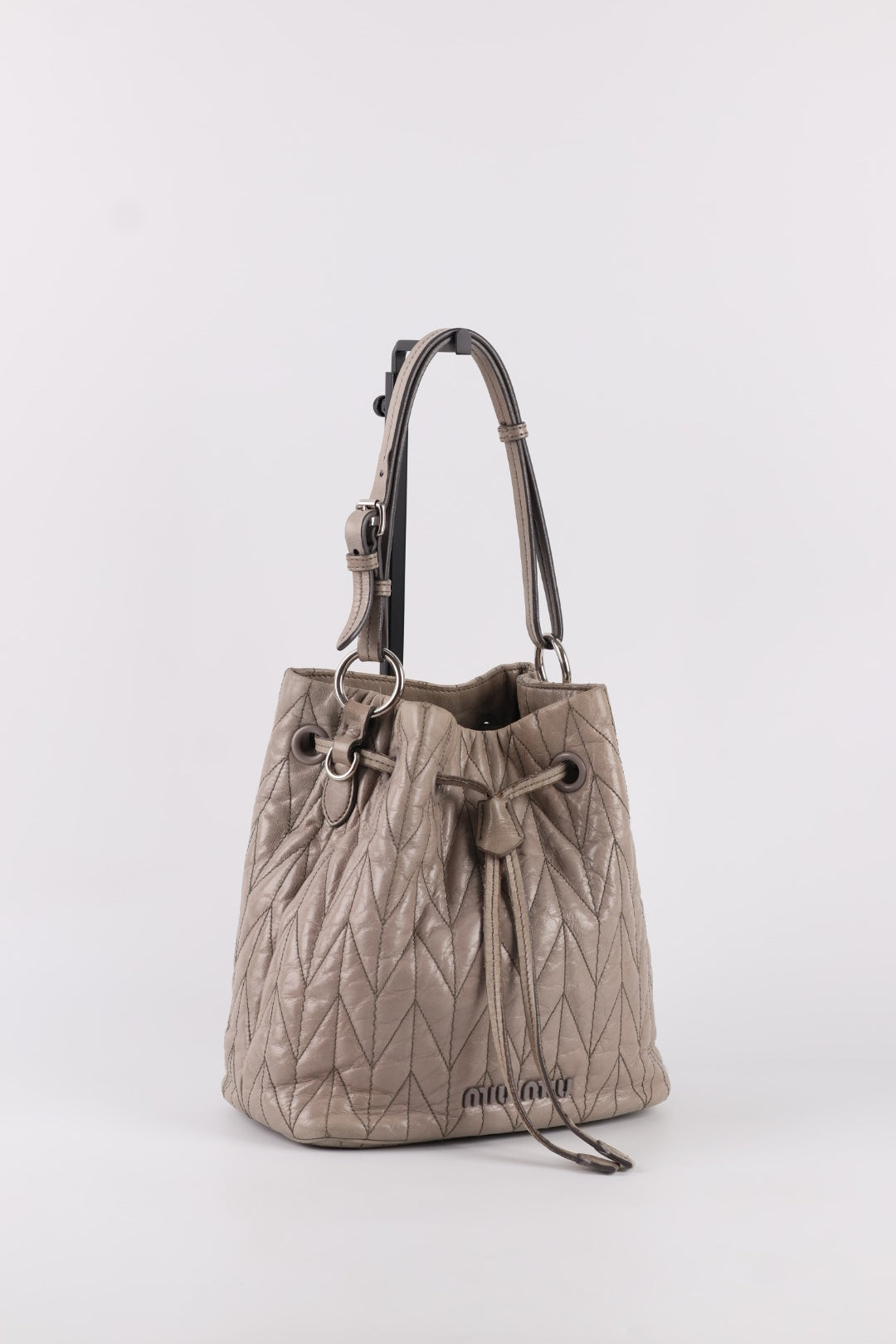 Miu Miu Bucket in Pelle