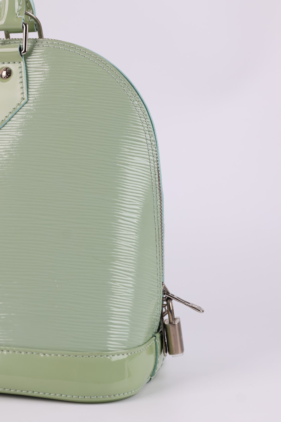Louis Vuitton Alma Pm Epi Vernis