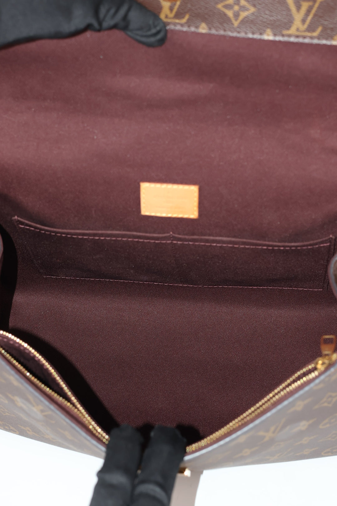 Louis Vuitton Cluny MM Monogram