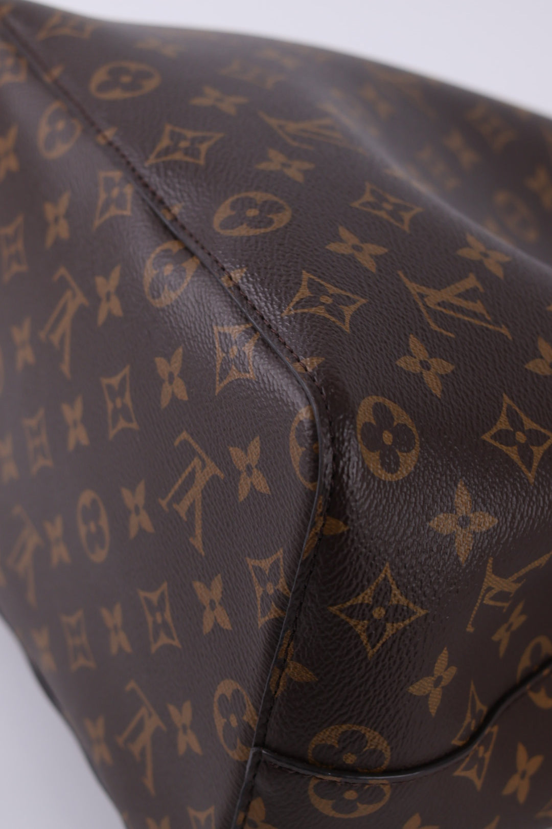 Louis Vuitton Neo Noé MM