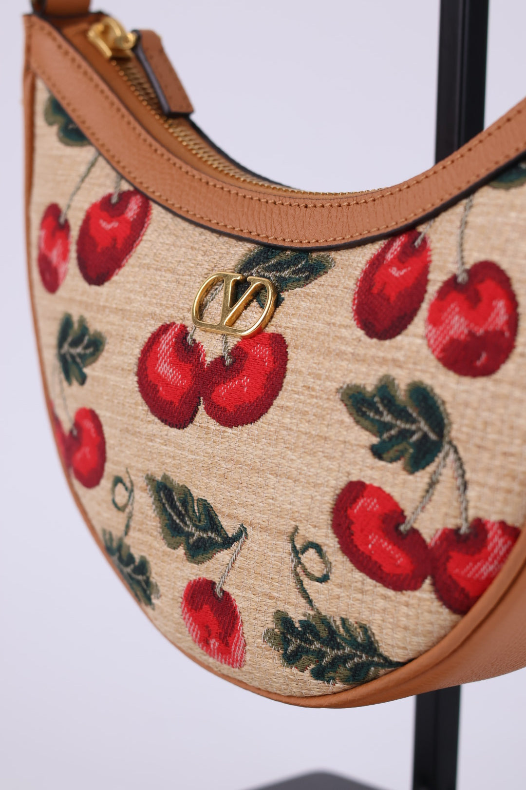 Valentino Hobo Bag con Ciliegie