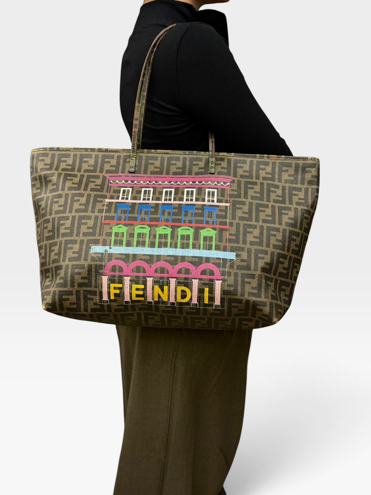 Fendi Shopping FF Logo Large