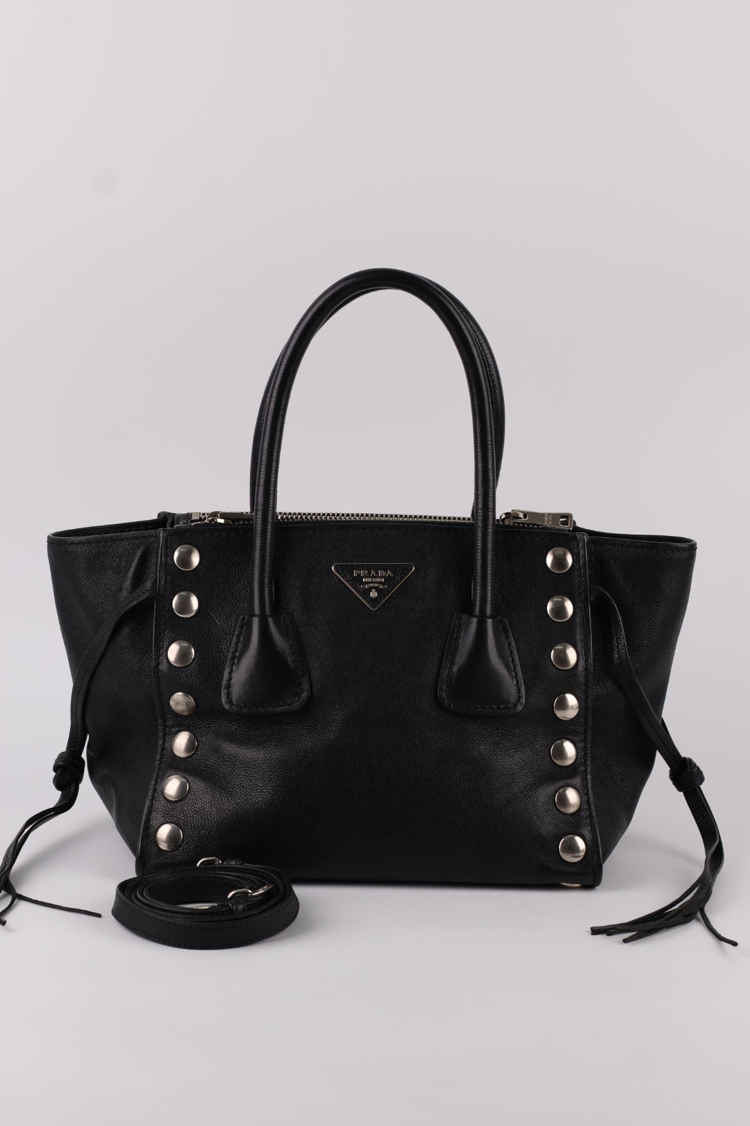 Prada Tote in Pelle Borchie