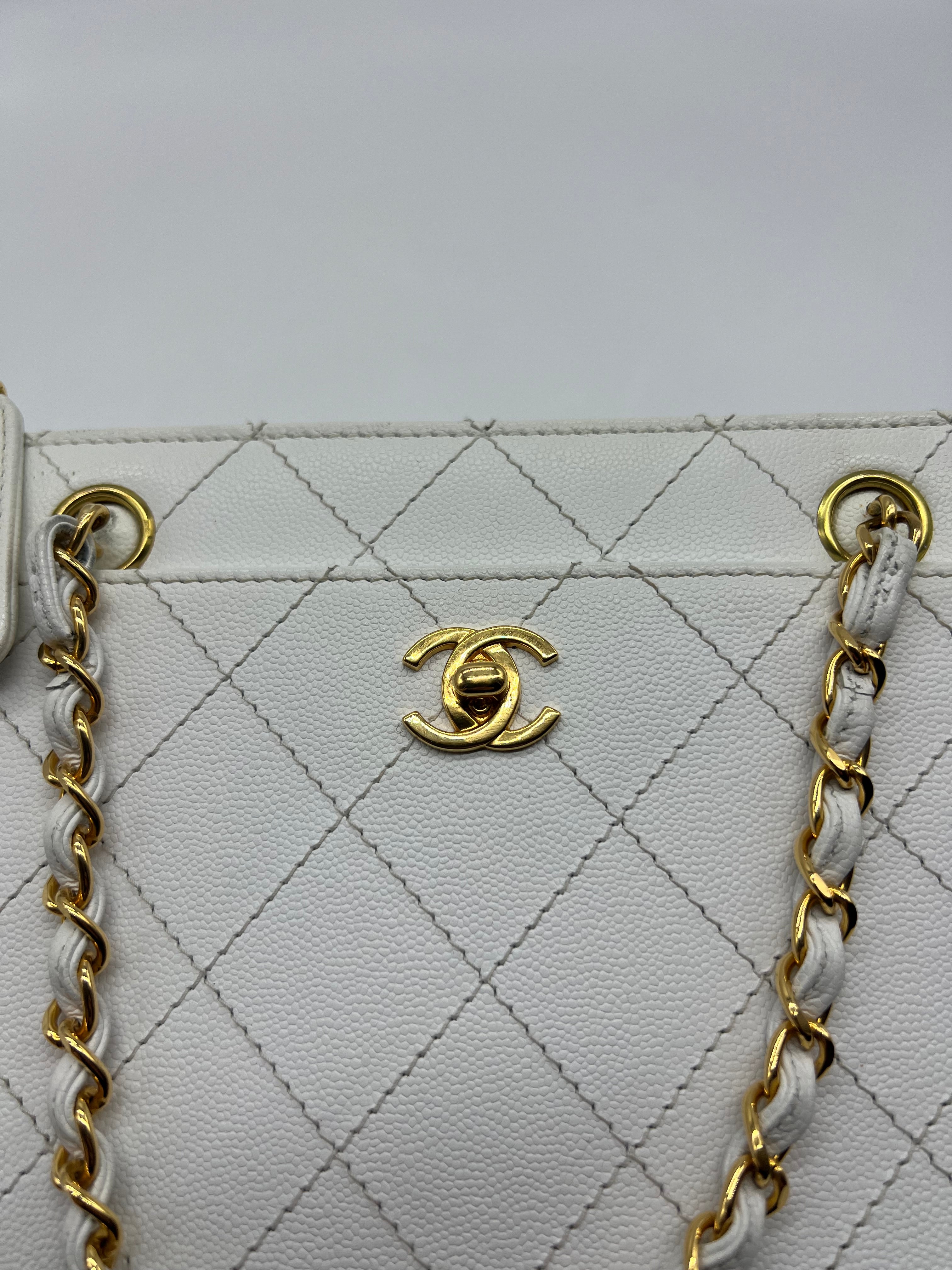 Chanel Tote Bag Vintage Caviar