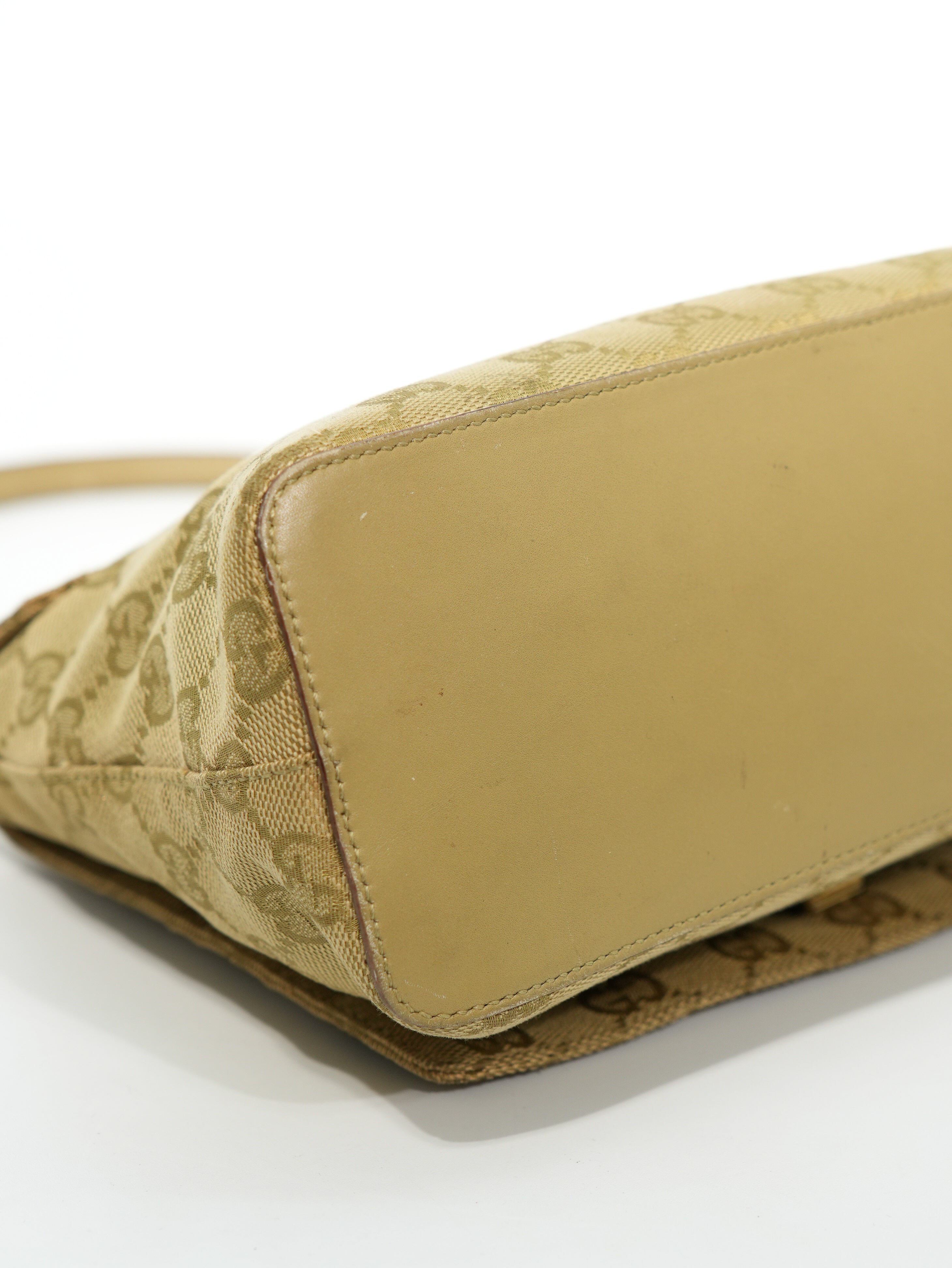 Gucci A Spalla GG Wave Vintage