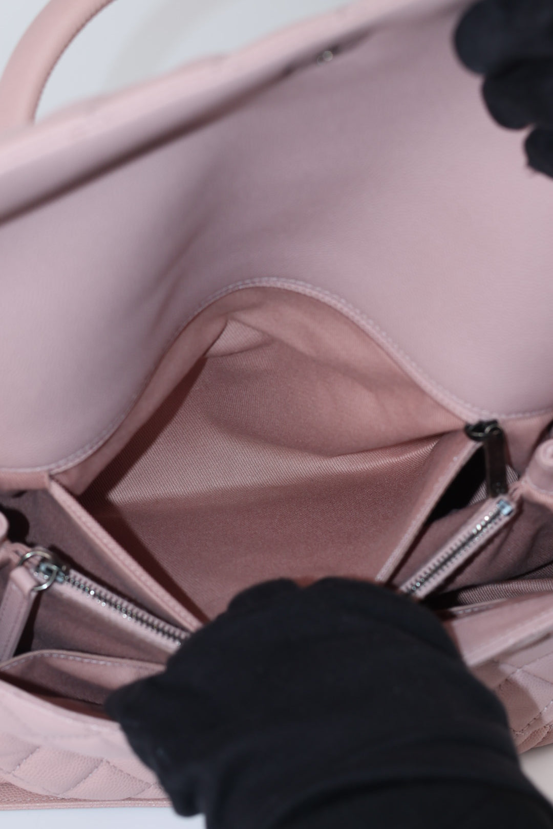 Chanel Coco Handle Media Caviar