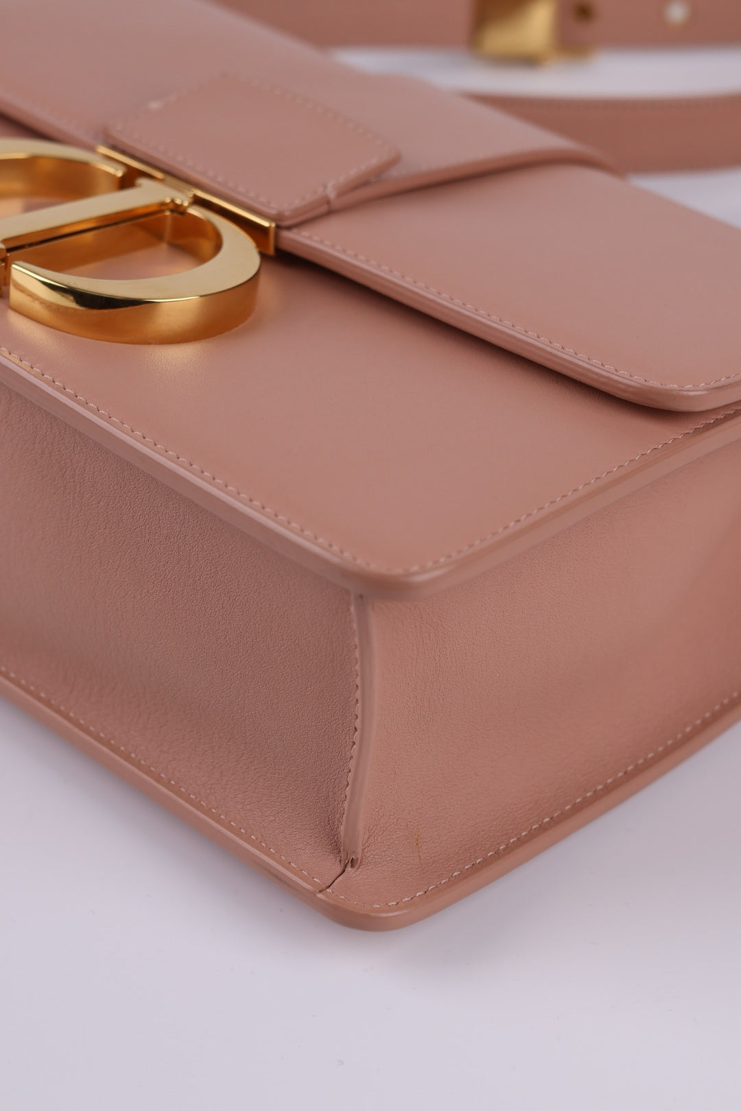 Dior 30 Montaigne in Pelle