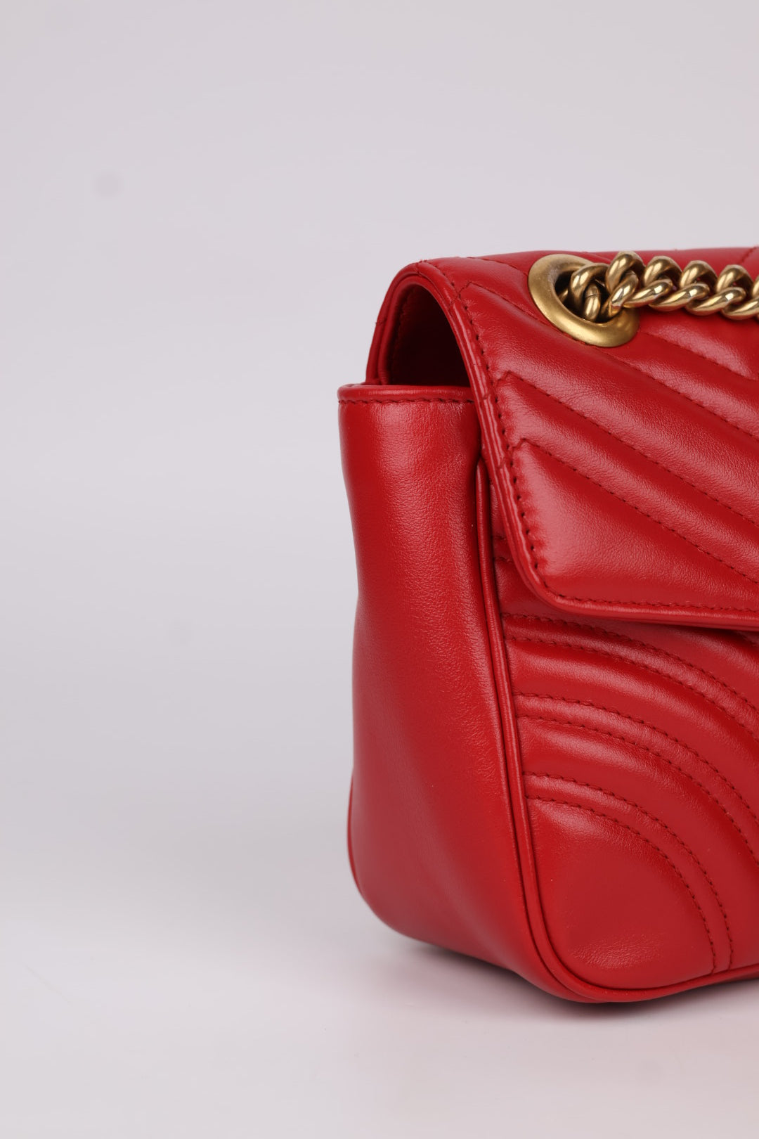 Gucci GG Marmont Media in Pelle Matelassé